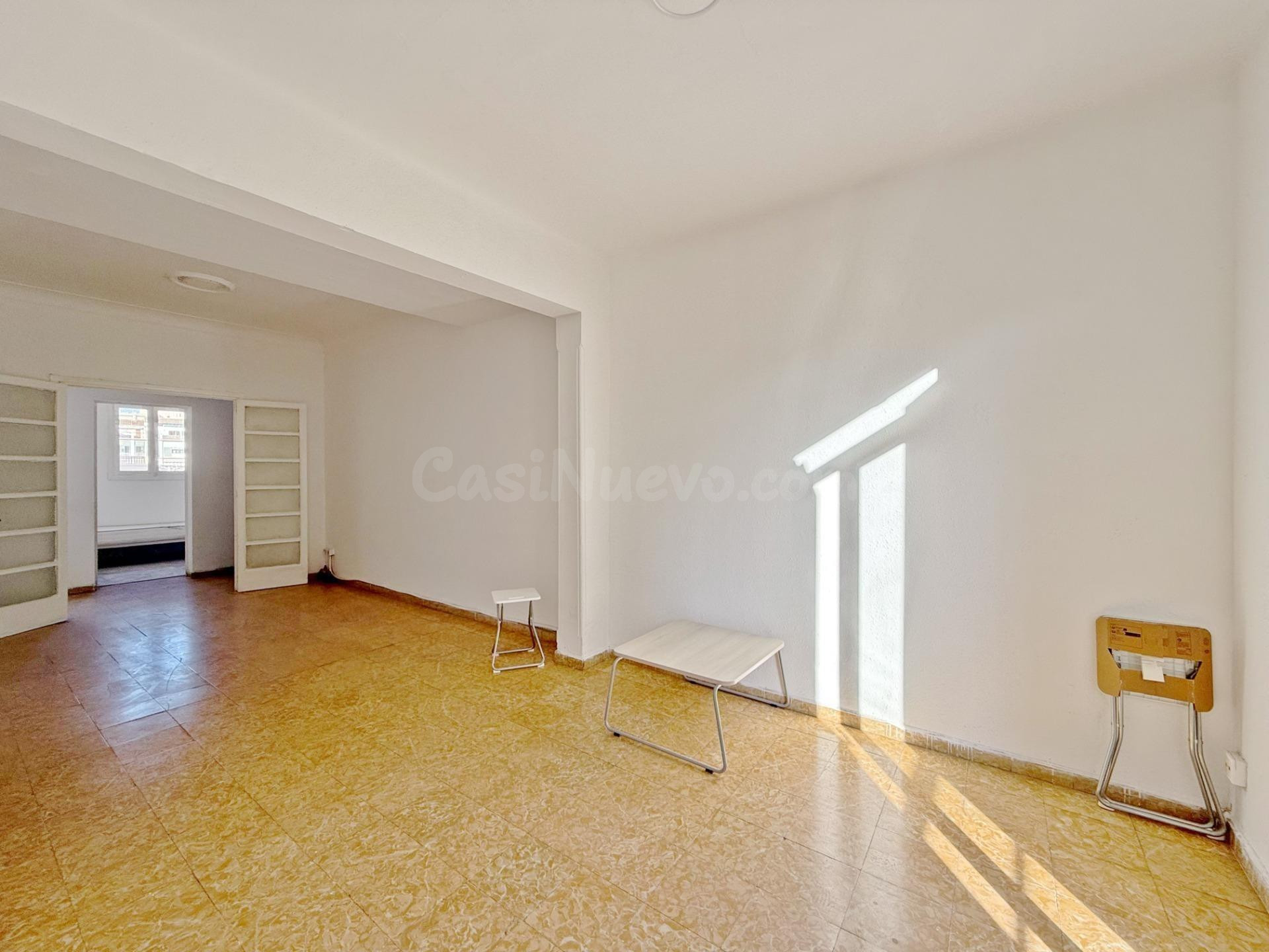 Piso en venta en la Plaza de las columnas - foto 2