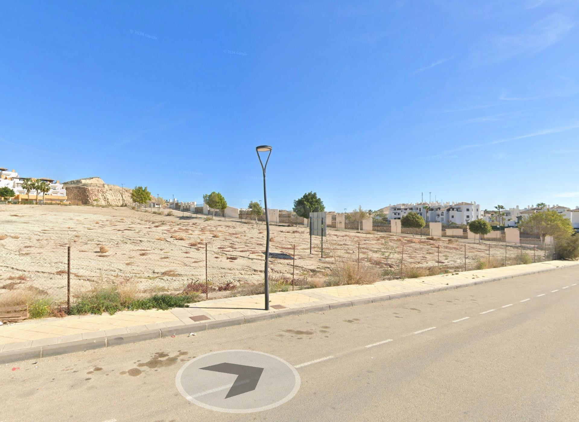 PARCELA URBANA SEGREGABLE EN VERA PLAYA | PROYECTO PARA 3 VI - foto 3