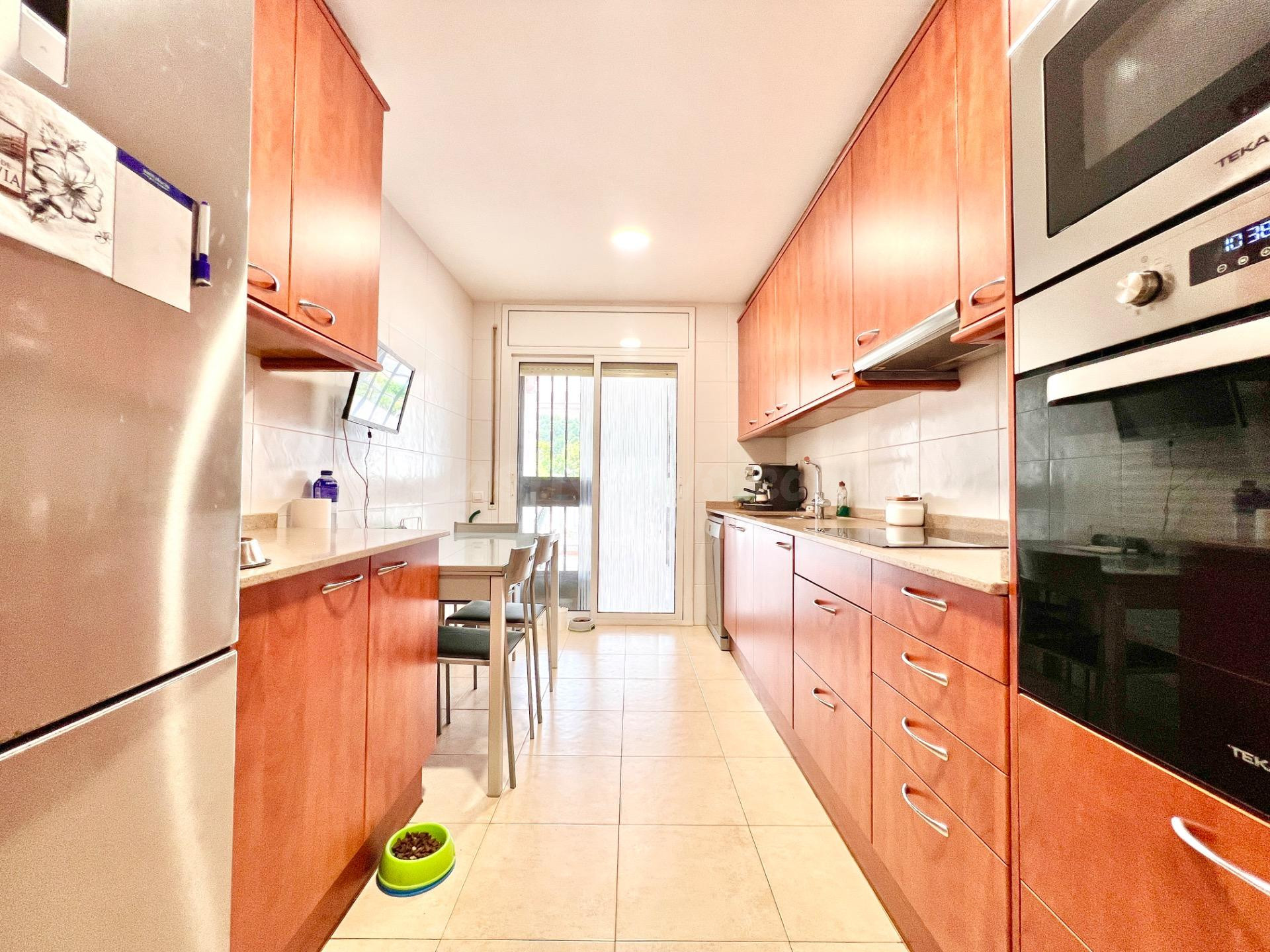Casa o chalet independiente en venta en Calle Amadeu Vives - foto 3