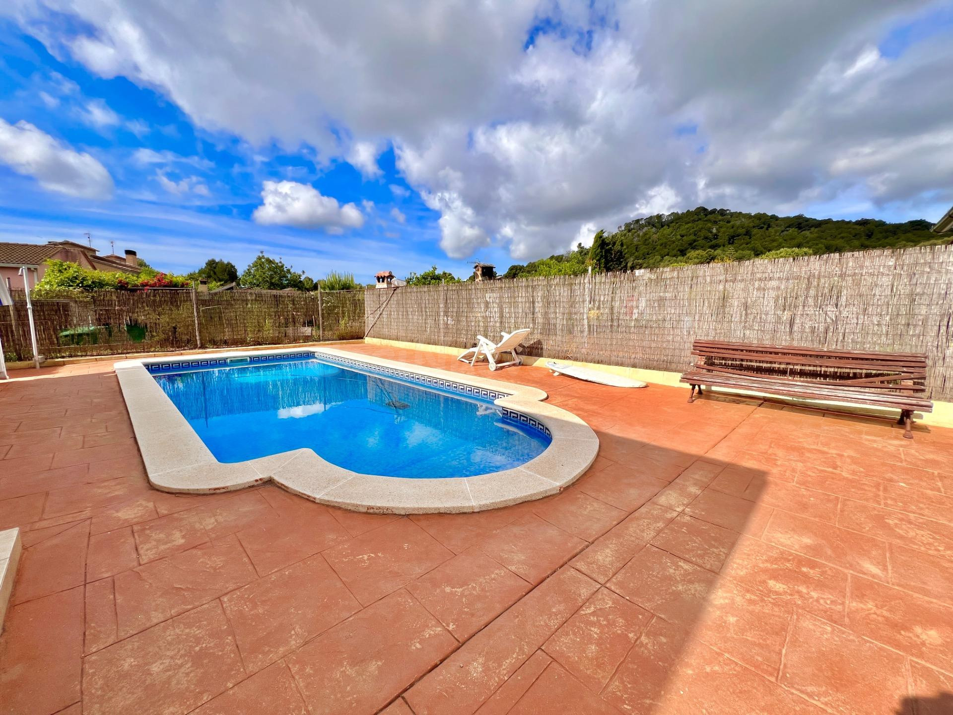 Casa o chalet independiente en venta en Calle Amadeu Vives - foto 4