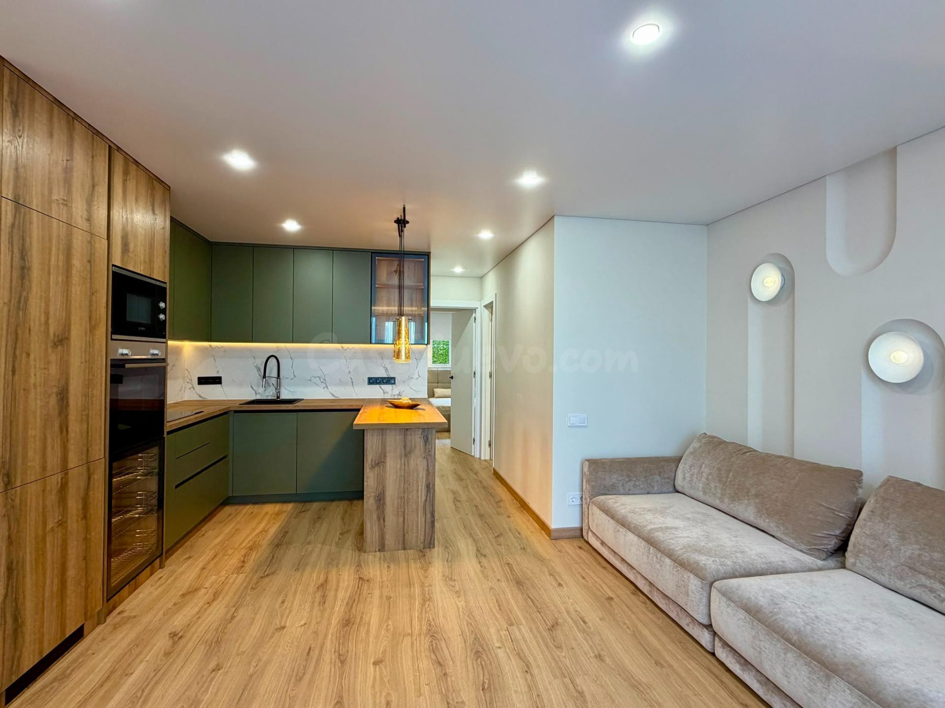 GRAN BUNGALOW JUNTO AL MAR EN TORREVIEJA: 1 HAB, 1 BAÑO