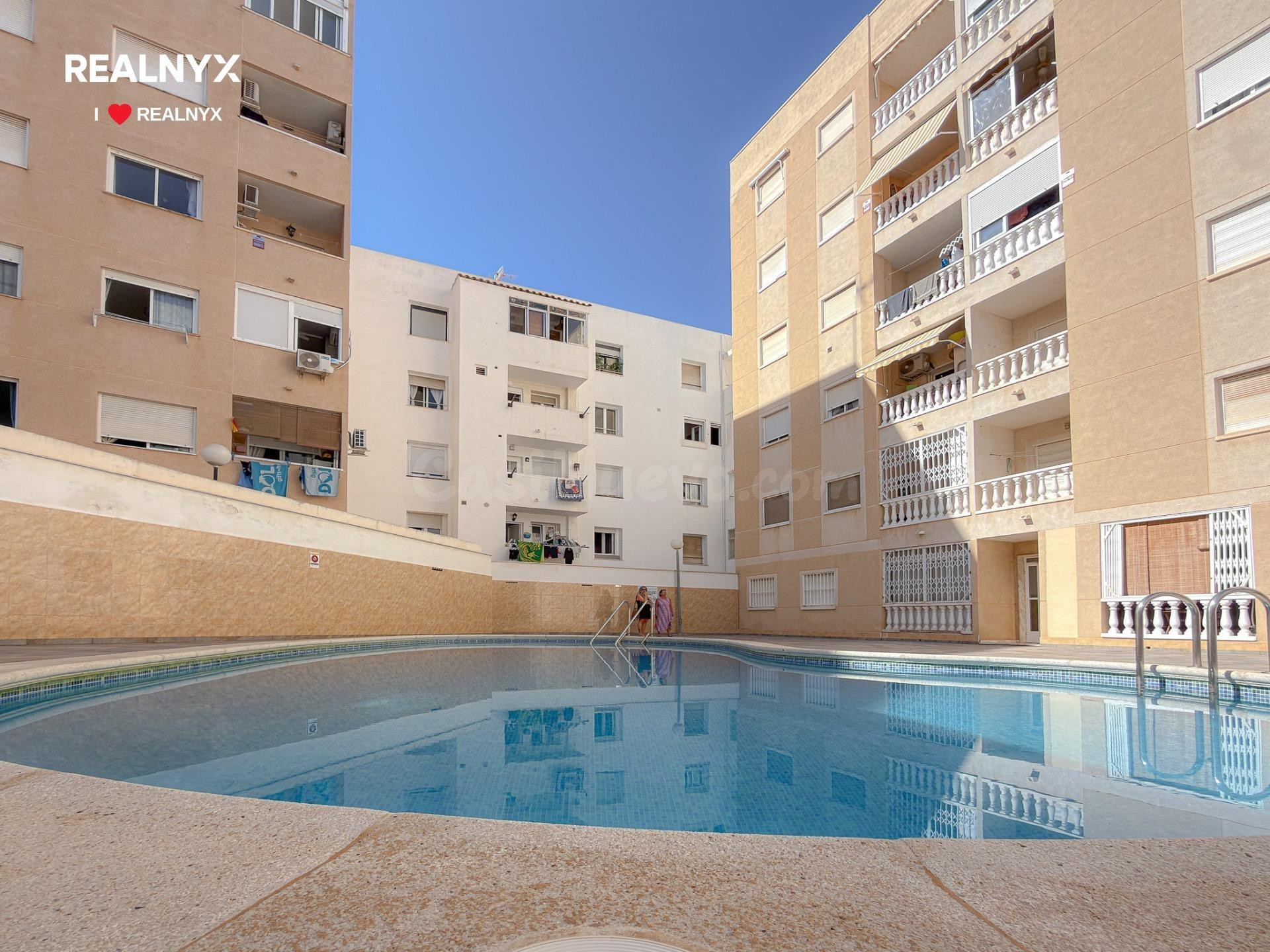 GRAN APARTAMENTO EN TORREVIEJA: 2 HAB, 1 BAÑO