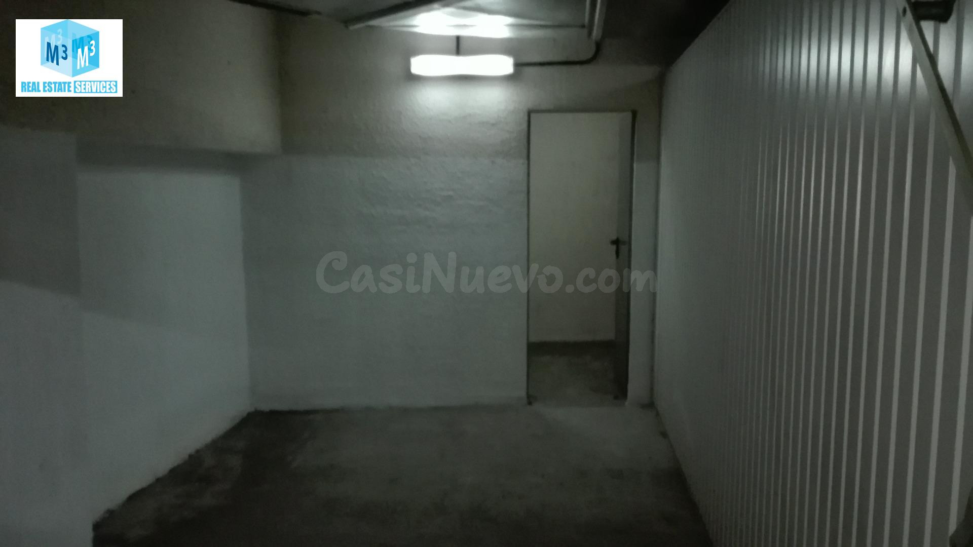 OPORTUNIDAD. Venta de parcela de garaje cerrada con trastero - foto 5