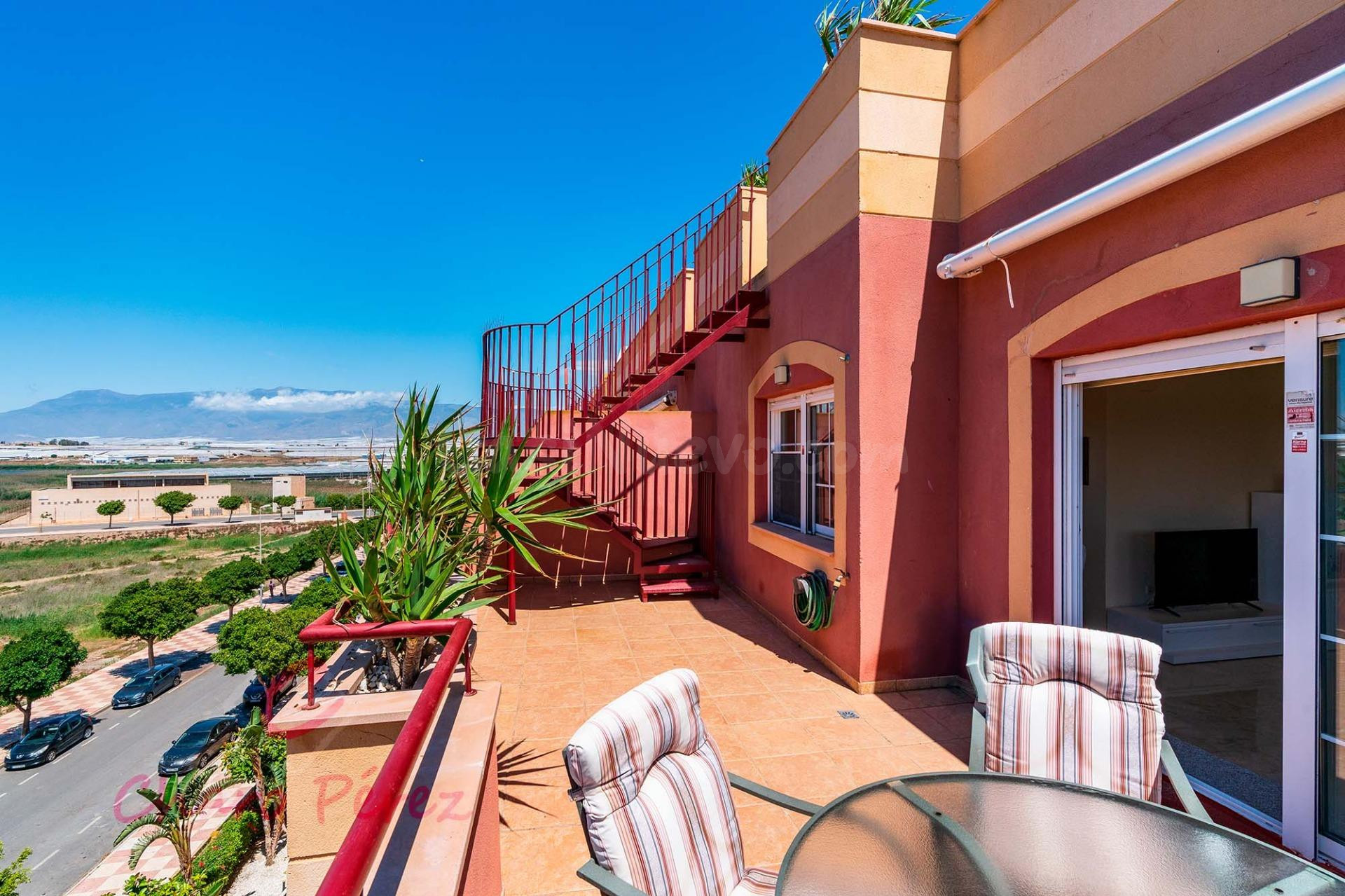 Excepcional ático dúplex en el Residencial Los Pelicanos, ub - foto 3