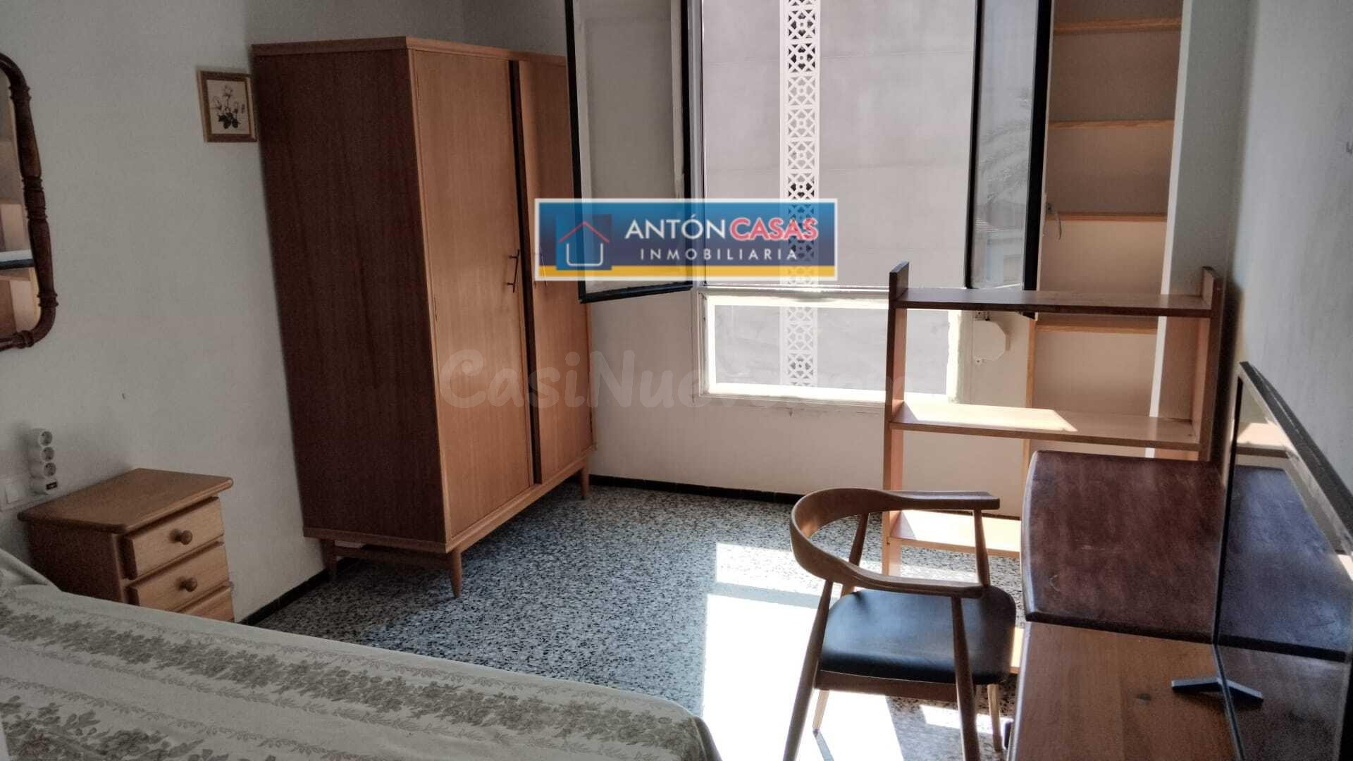 AMPLIO PISO EN ELCHE ZONA CÉNTRICA