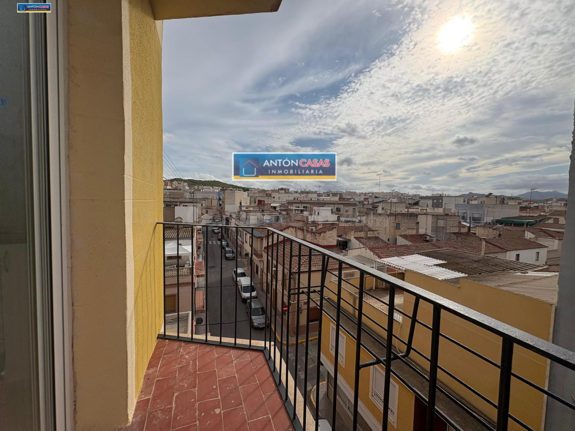 PISO RECIÉN REFORMADO DE 3 habitaciones EN LA COCA – ASPE - foto 4