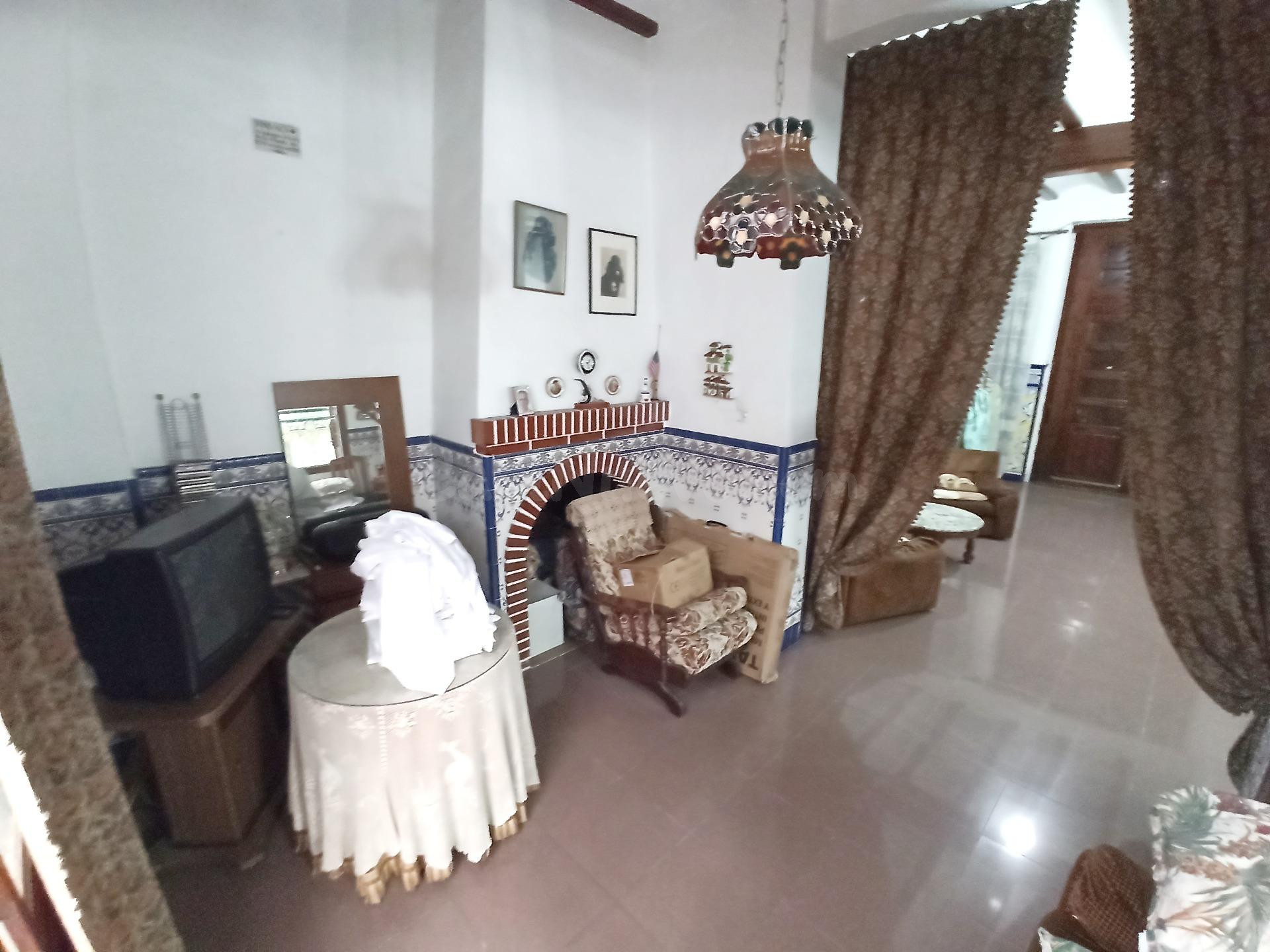 Se vende espectacular casa en el mismo centro de Alzira - foto 3