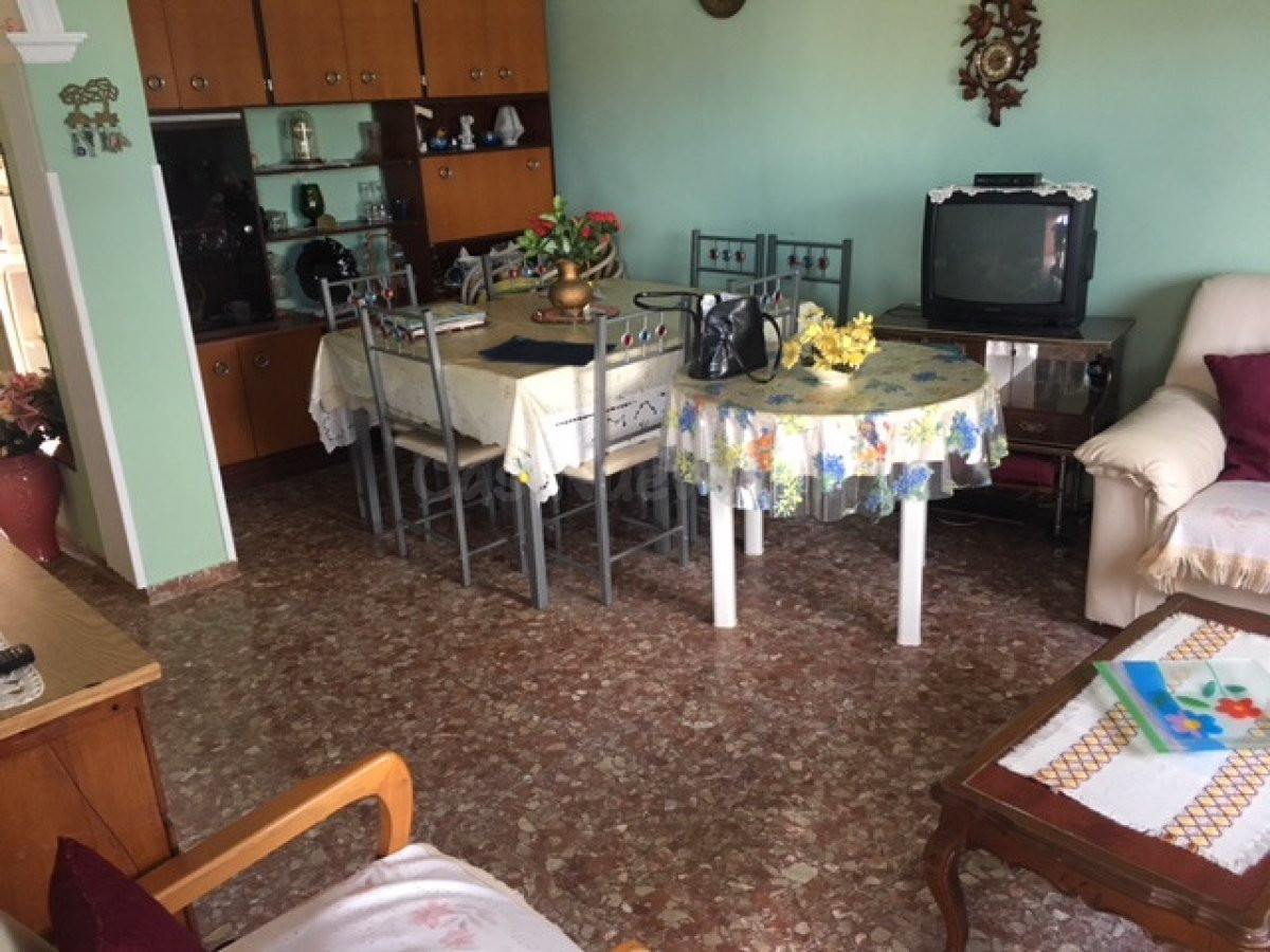 CASA INDEPENDIENTE ZONA PUERTO DEPORTIVO