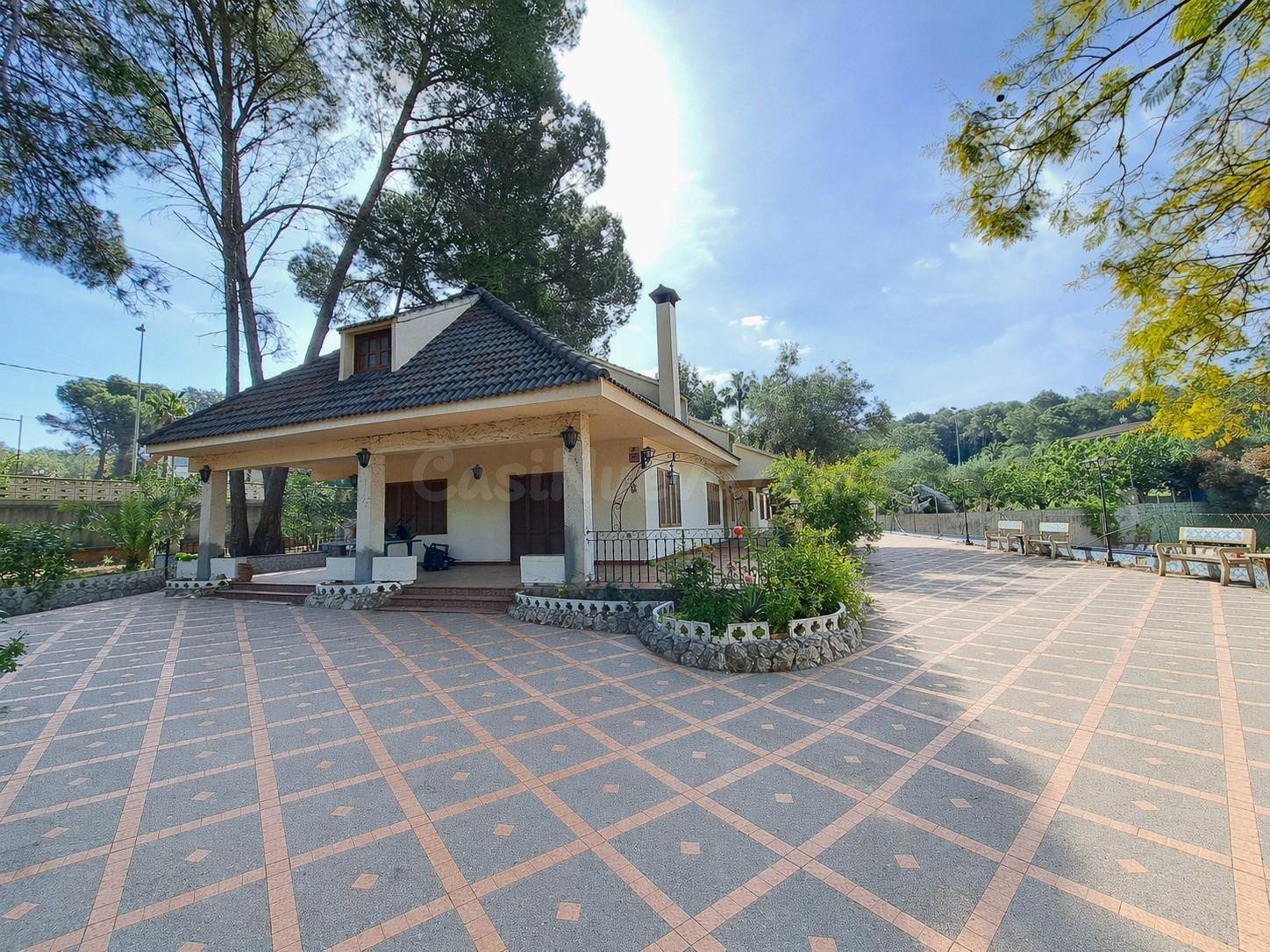 CHALET EN VENTA EN VALLETES DE BRU