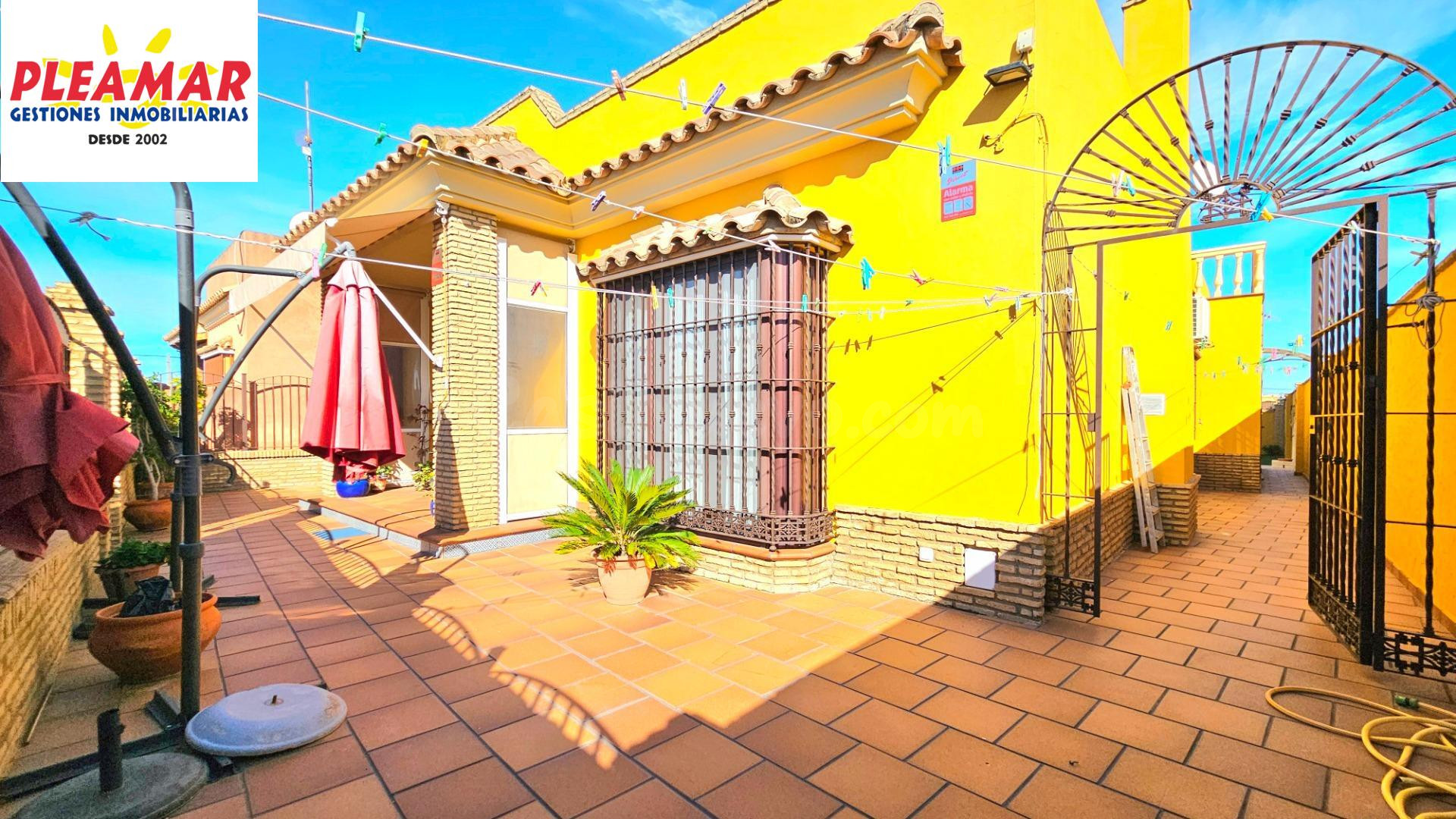 BONITA CASA RÚSTICA DE CUATRO DORMITORIOS   ZONA CARRETERA DE ROTA