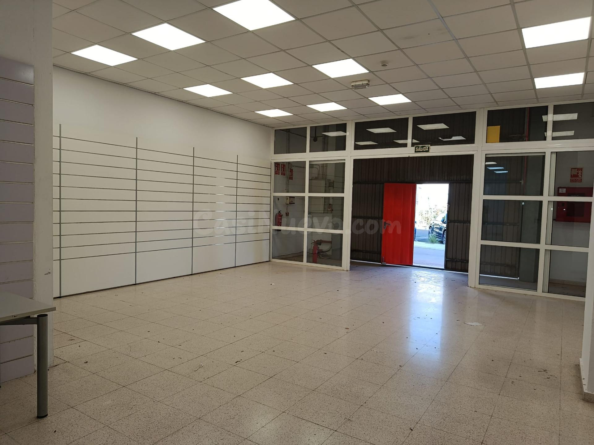 NAVE COMERCIAL