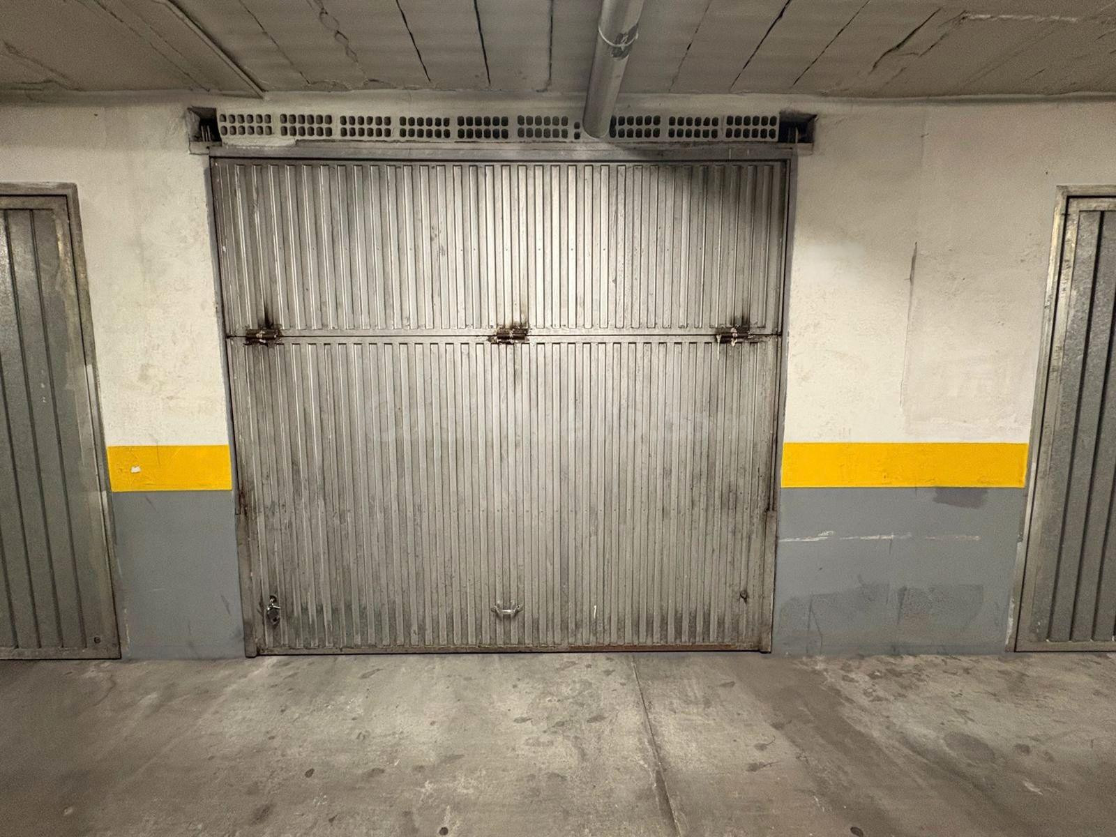 SE VENDE PLAZA DE GARAJE CON TRASTERO EN ALGECIRAS, CALLE SALAMANCA.