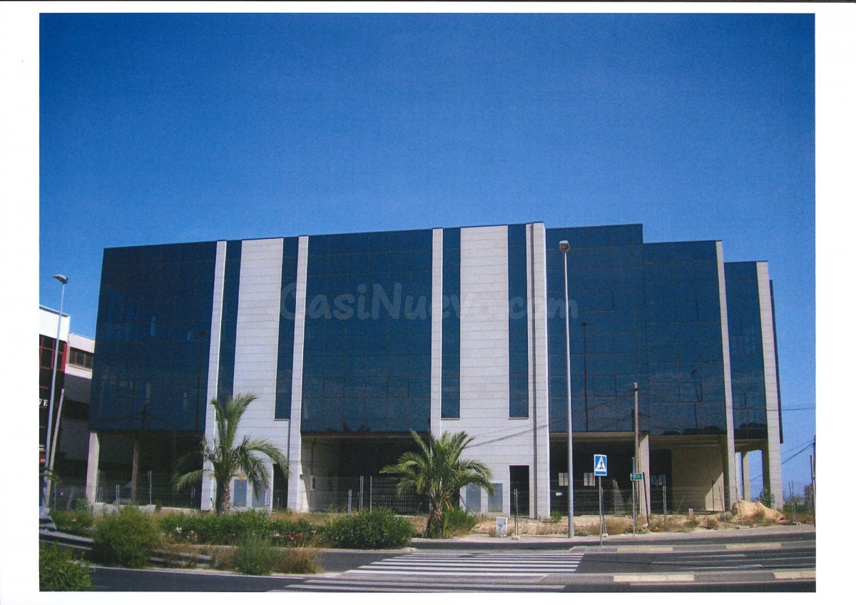Nave industrial en Elche zona Carrus, 1836 m2