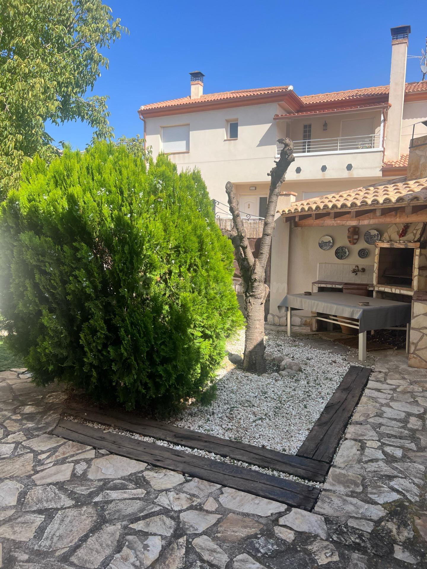 DÚPLEX ADOSADO EN LA PUEBLA DE DON FADRIQUE