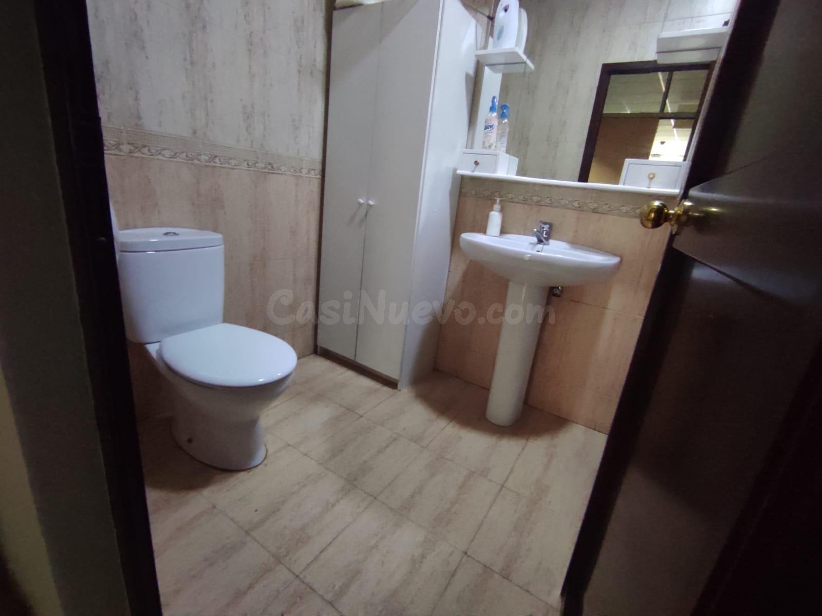 ¡Oportunidad Única en Cabra! Local Comercial Versátil a la V - foto 5