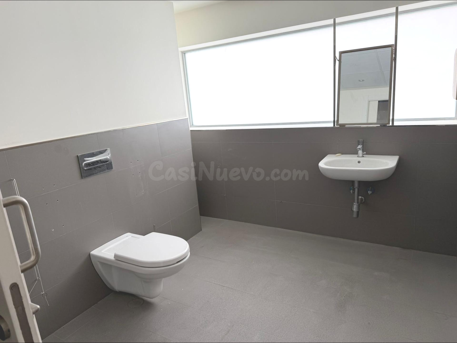 Se vende fantástica oficina en entreplanta de 84 m2 - foto 4