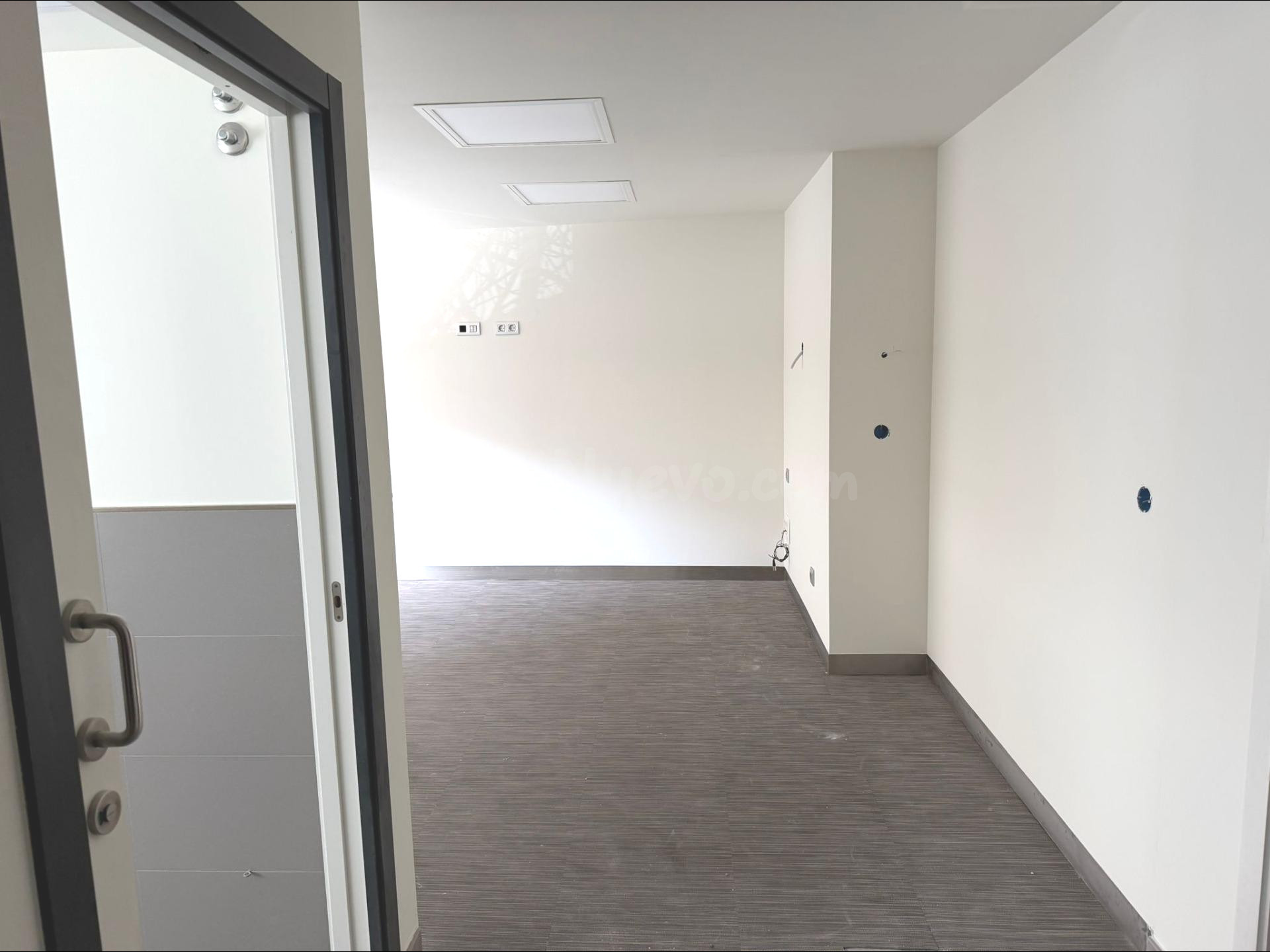 Se vende fantástica oficina en entreplanta de 84 m2 - foto 5