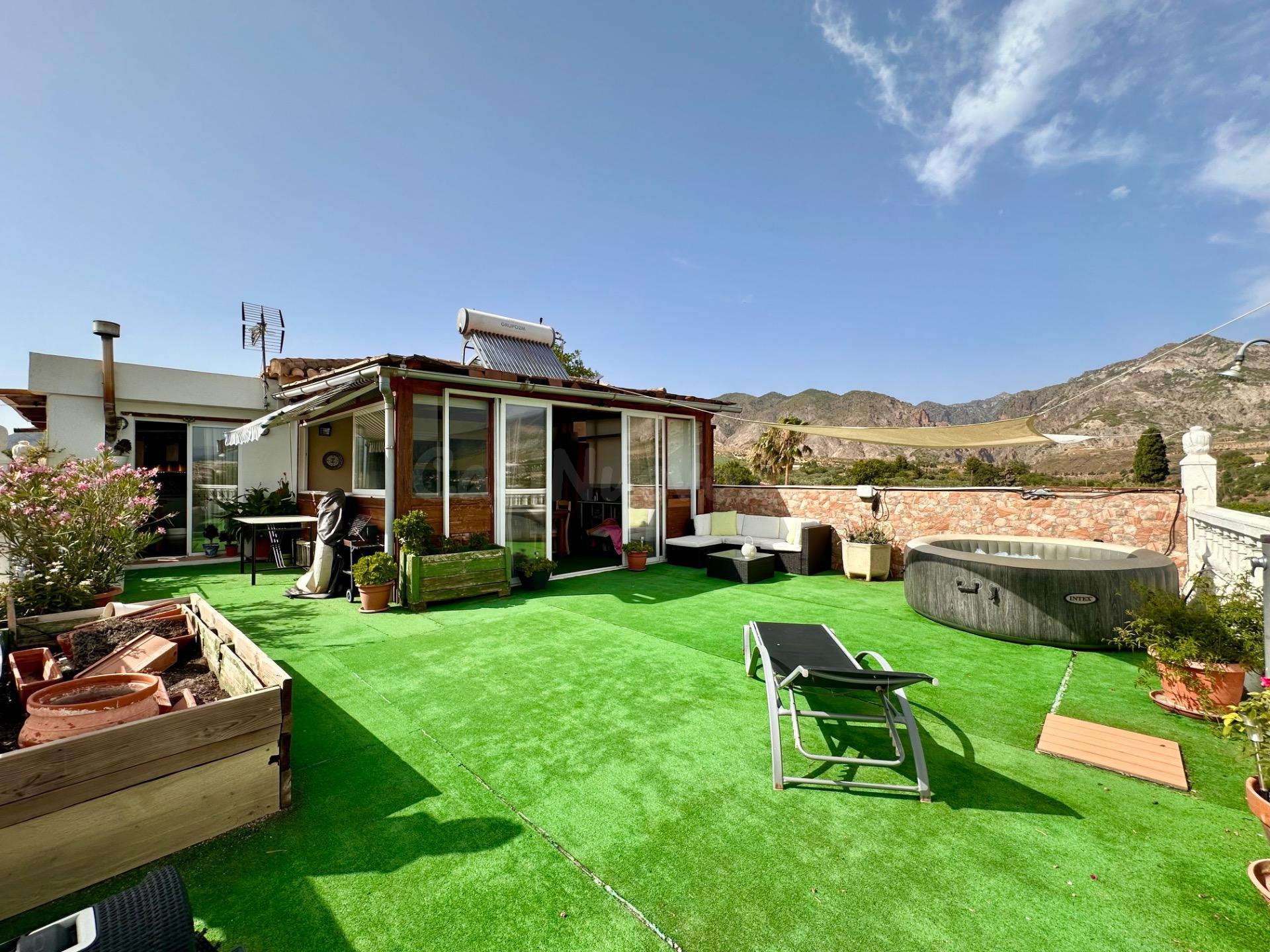 CASA CON MÚLTIPLES POSIBILIDADES EN DÚRCAL