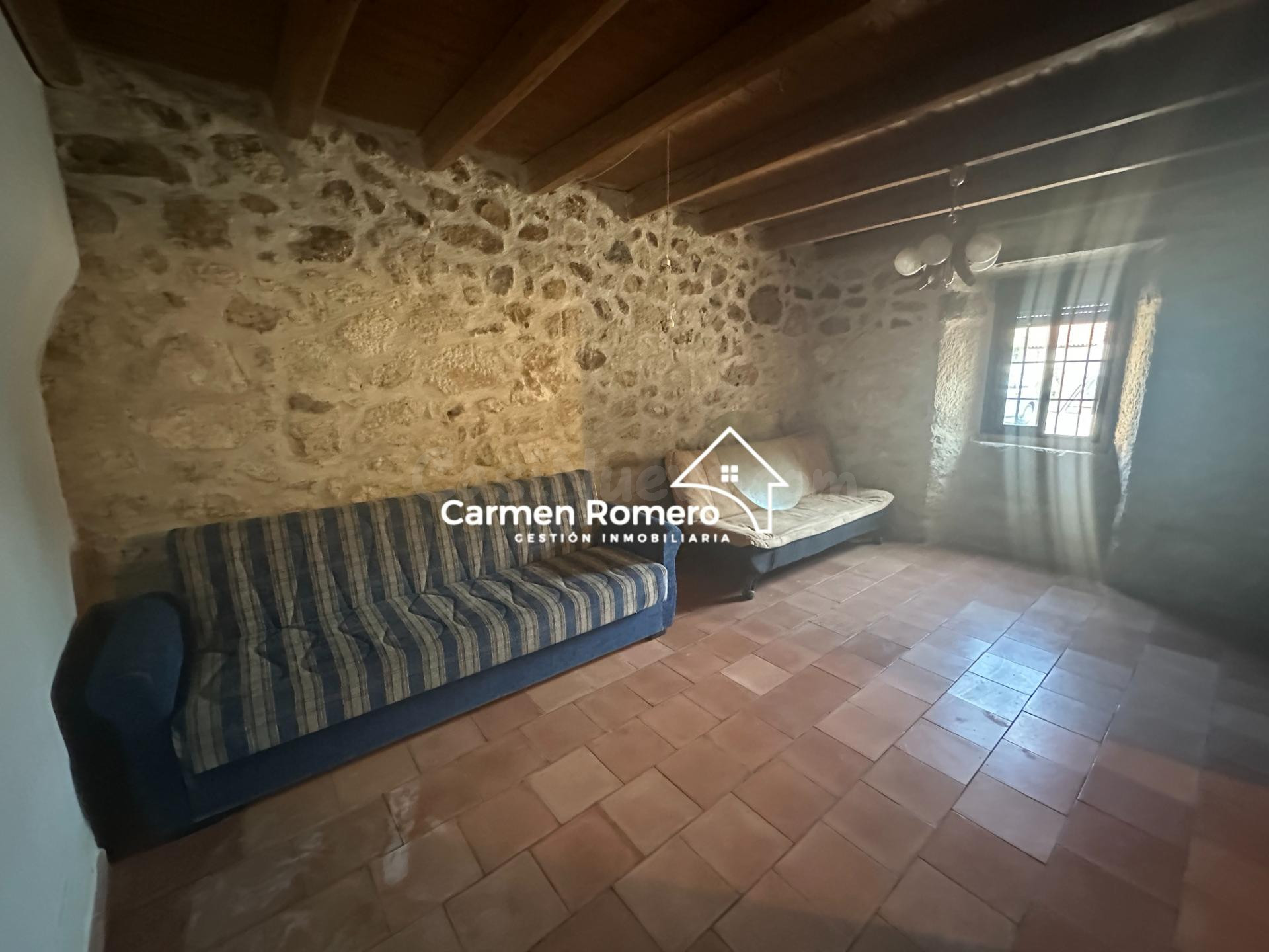 Casa de pueblo con  patio- jardin y garaje a 18 km de Salama - foto 4