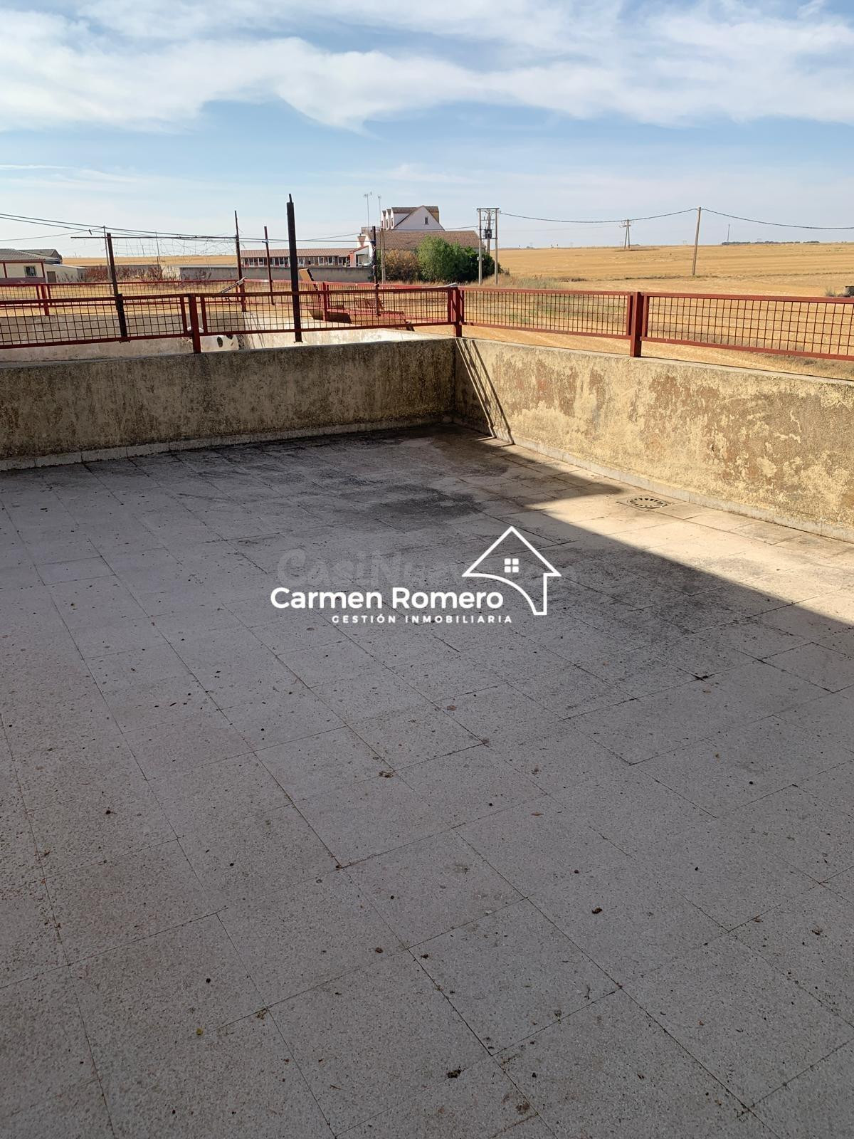 **Piso en Venta a 13 km de Salamanca - Ideal para Parejas Jóvenes**