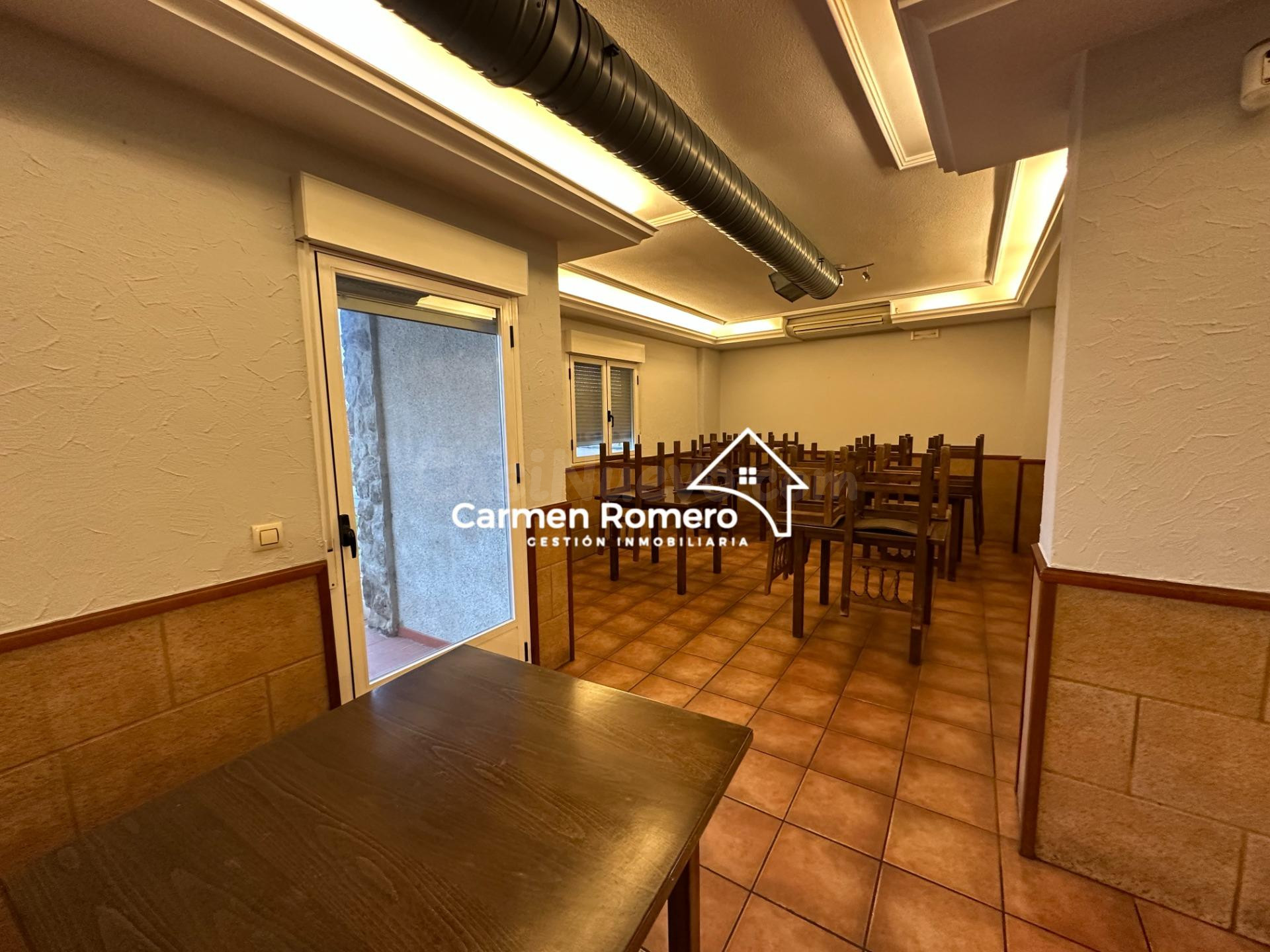 NEGOCIO DE HOSTERIA EN ALQUILER