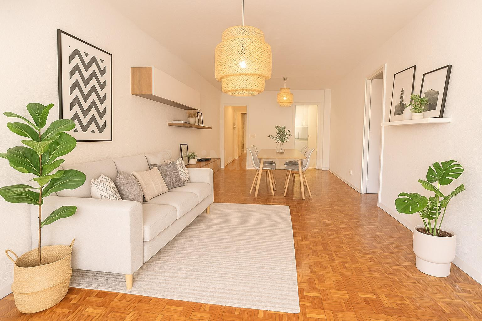Amplia vivienda de tres habitaciones en pleno centro de Tarragona