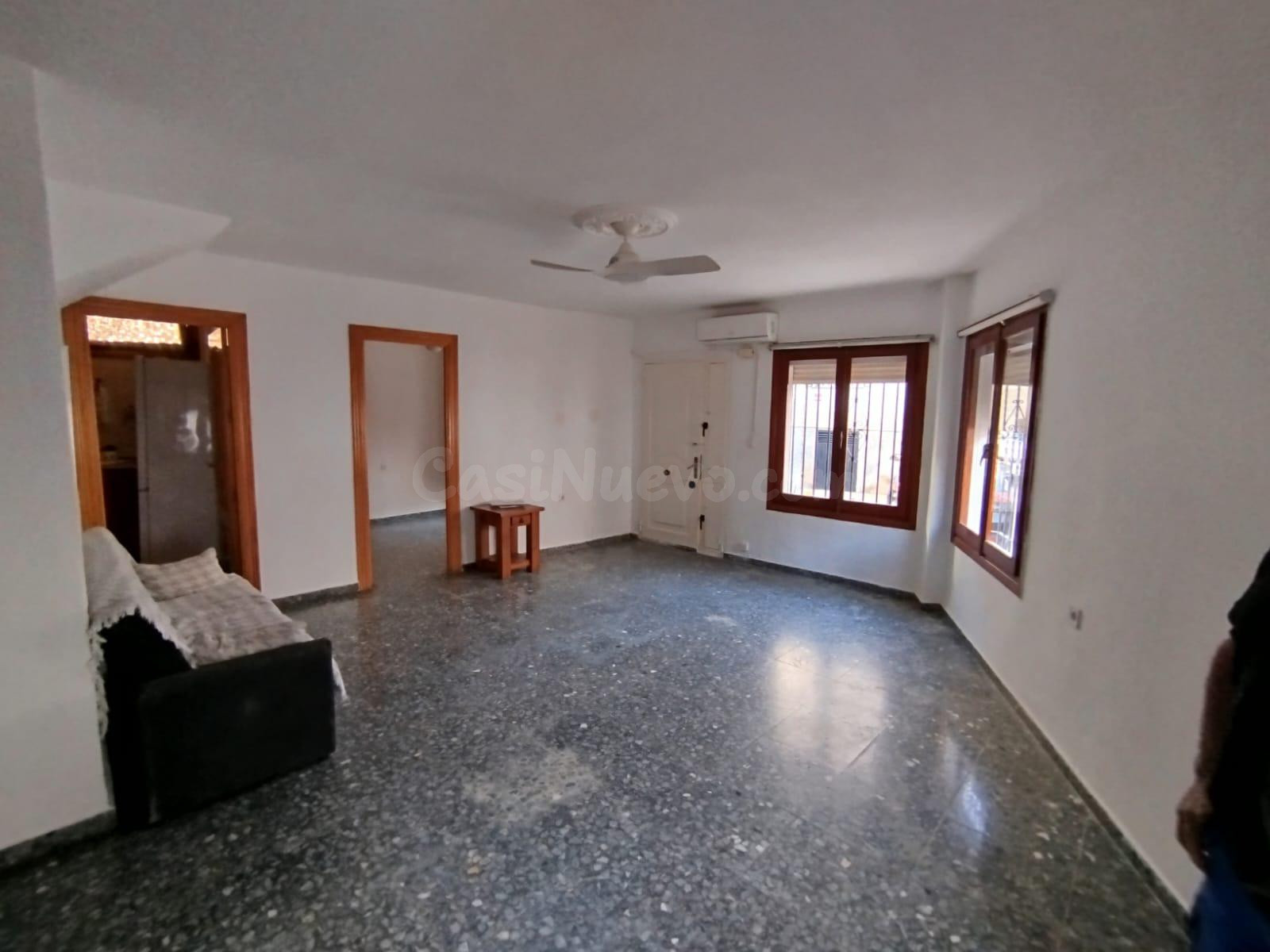 CASA DE 6 DORMITORIOS EN ZONA ANTIGUA DE VELEZ - foto 3