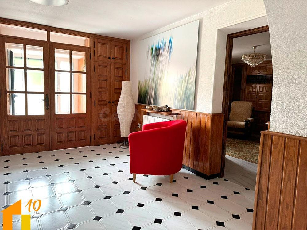 CASA DE PIEDRA REFORMADA DE 330 M2 PARA ENTRAR A VIVIR - foto 3