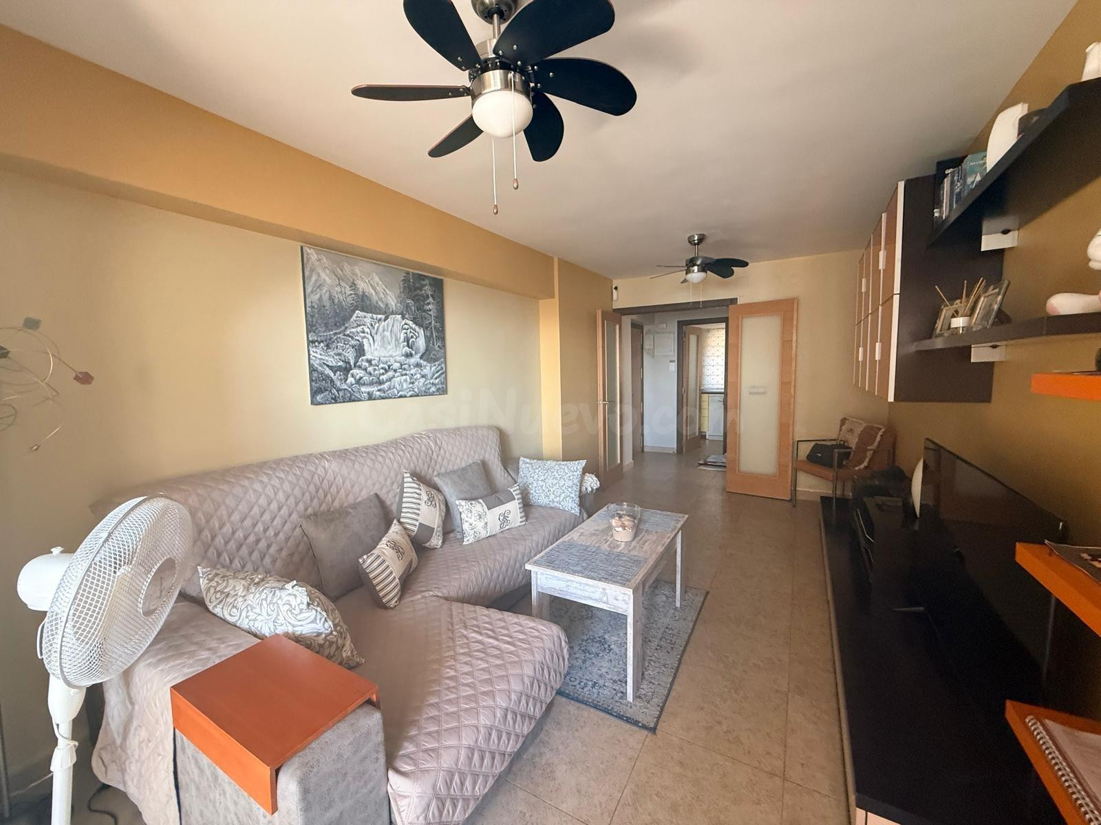 Apartamento de 3 dormitorios y 2 baños reformado y con vistas al mar en segunda línea de playa Levante