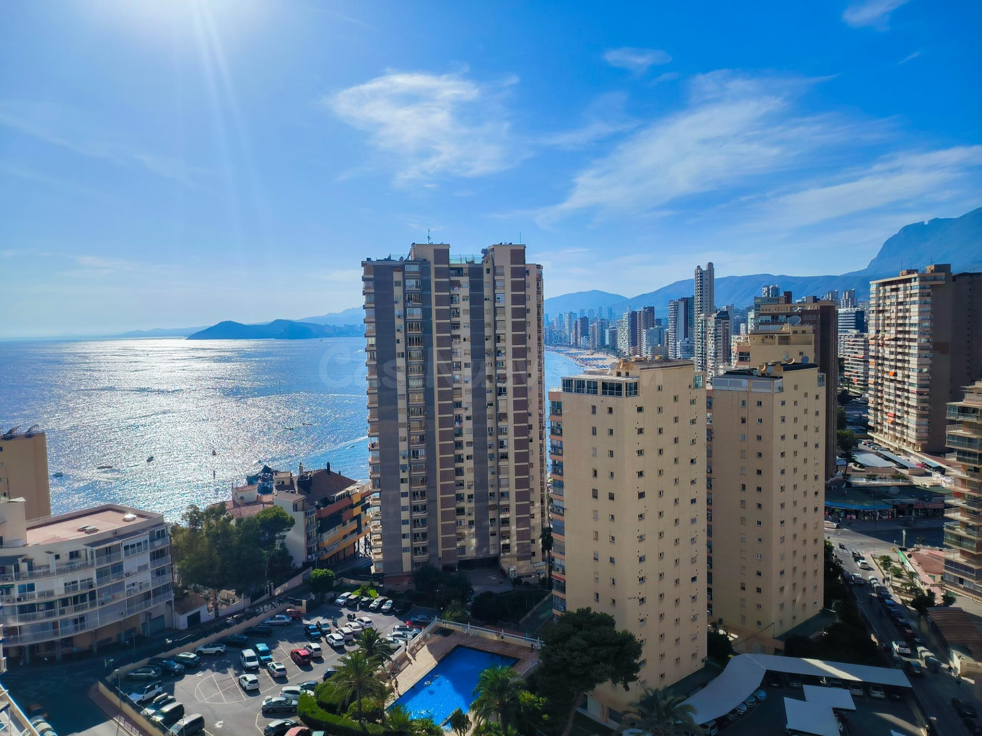 Bonito apartamento de 1 dorm. con vistas al mar y garaje cabinado en Rincón de Loix - www.inmobiliarialesdunes.com