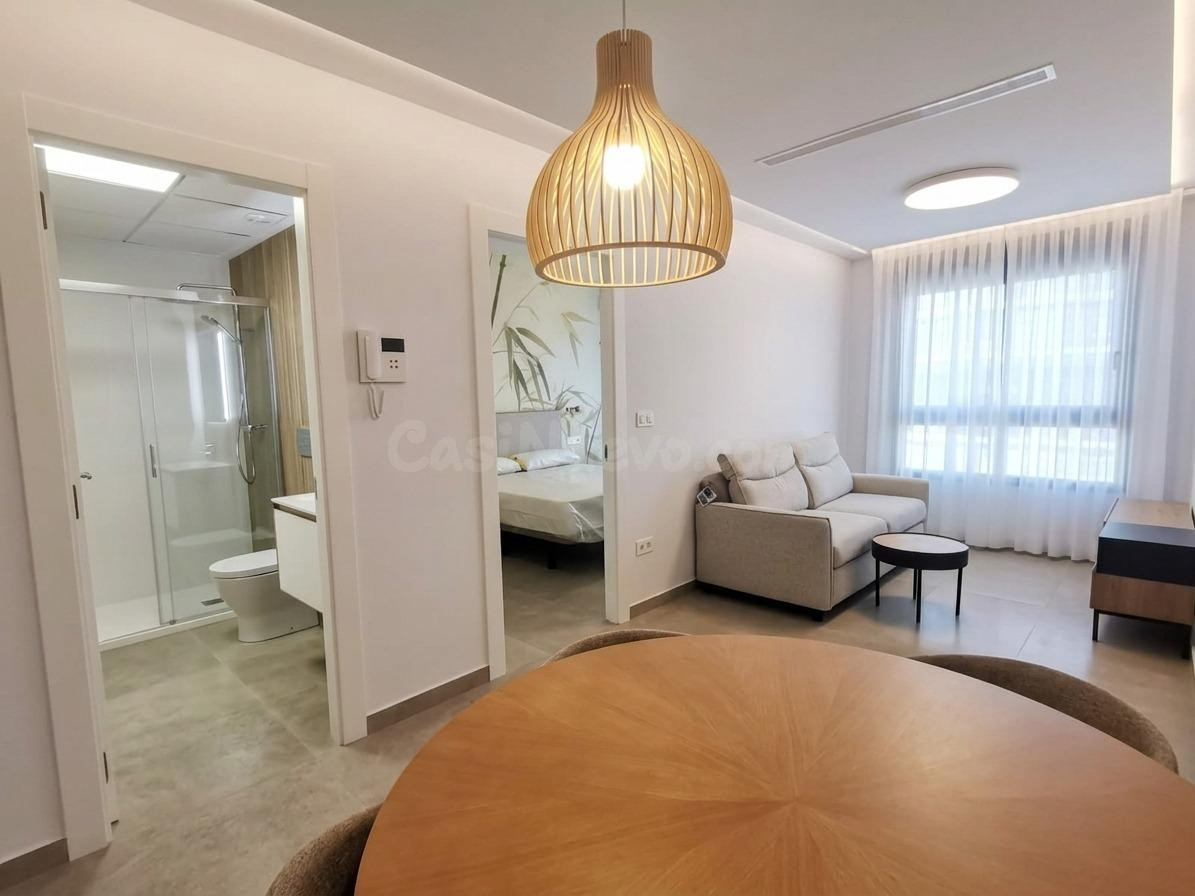 APARTAMENTO LISTO PARA ENTRAR A VIVIR CON PISCINA, SOLARIUM Y A 450 METROS DE LA PLAYA