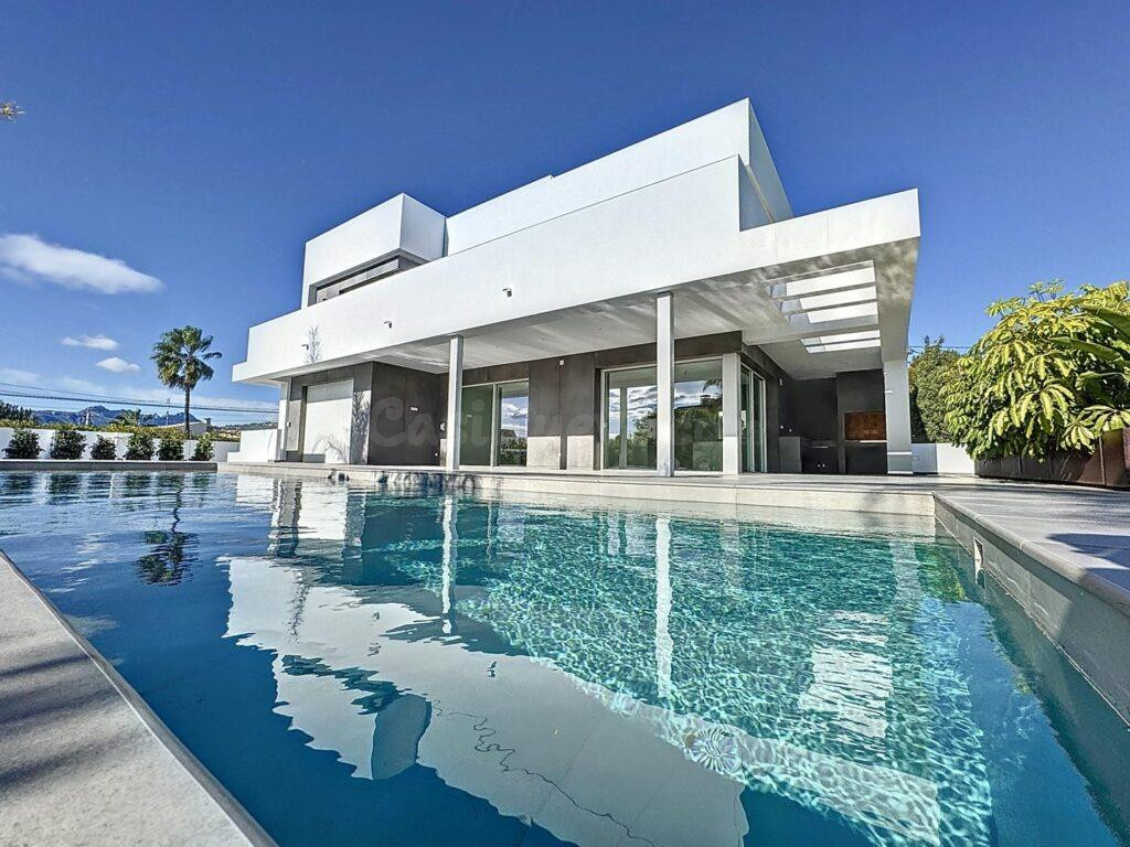 Villa 5 habitaciones 239m² en venta - Cala Advocat - Baladrar