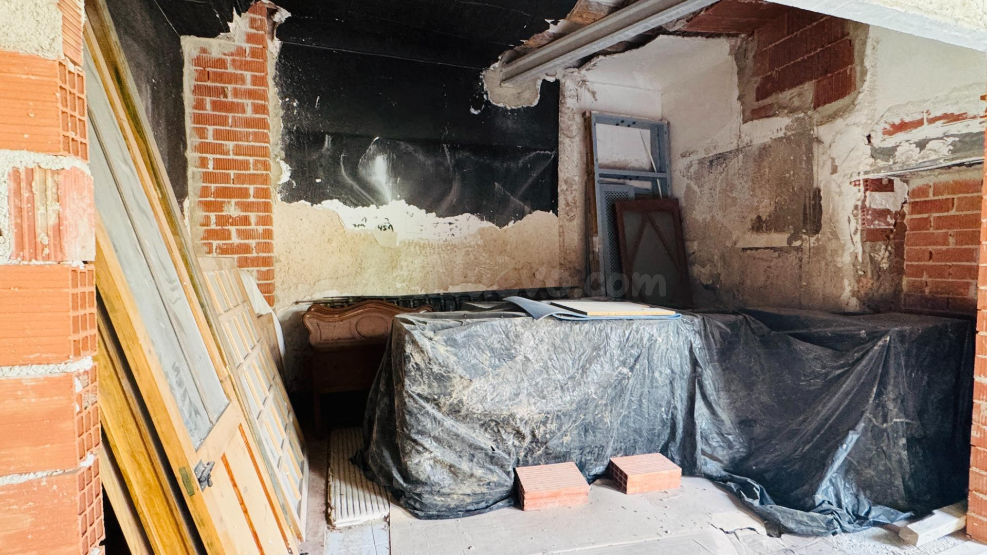 Gran casa señorial del 1900 a reformar con piscina y terreno - foto 3