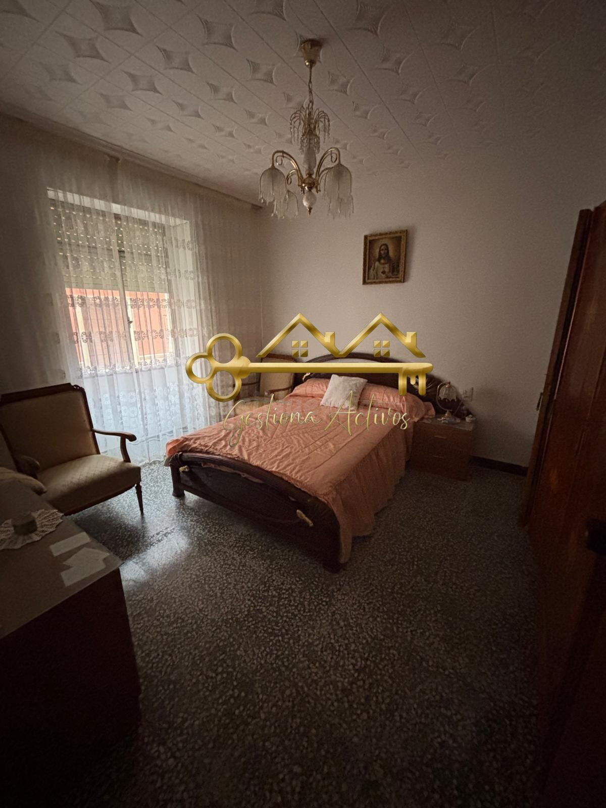Casa de pueblo con 5 habitaciones, terraza y patio en Aielo de Malferit – Posibilidad de segunda vivienda