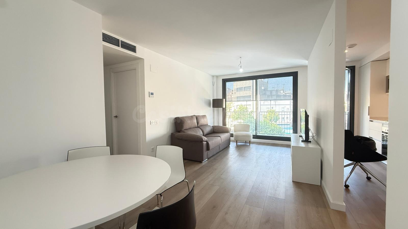 Moderno Piso en Alquiler enLloreda Badalona - €1600
