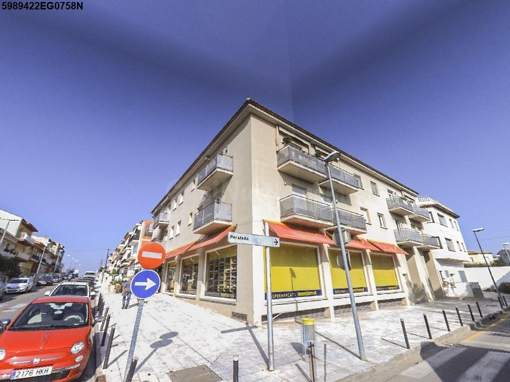 LOCAL COMERCIAL EN VENTA EN CASTELLÒ D'EMPÚRIES