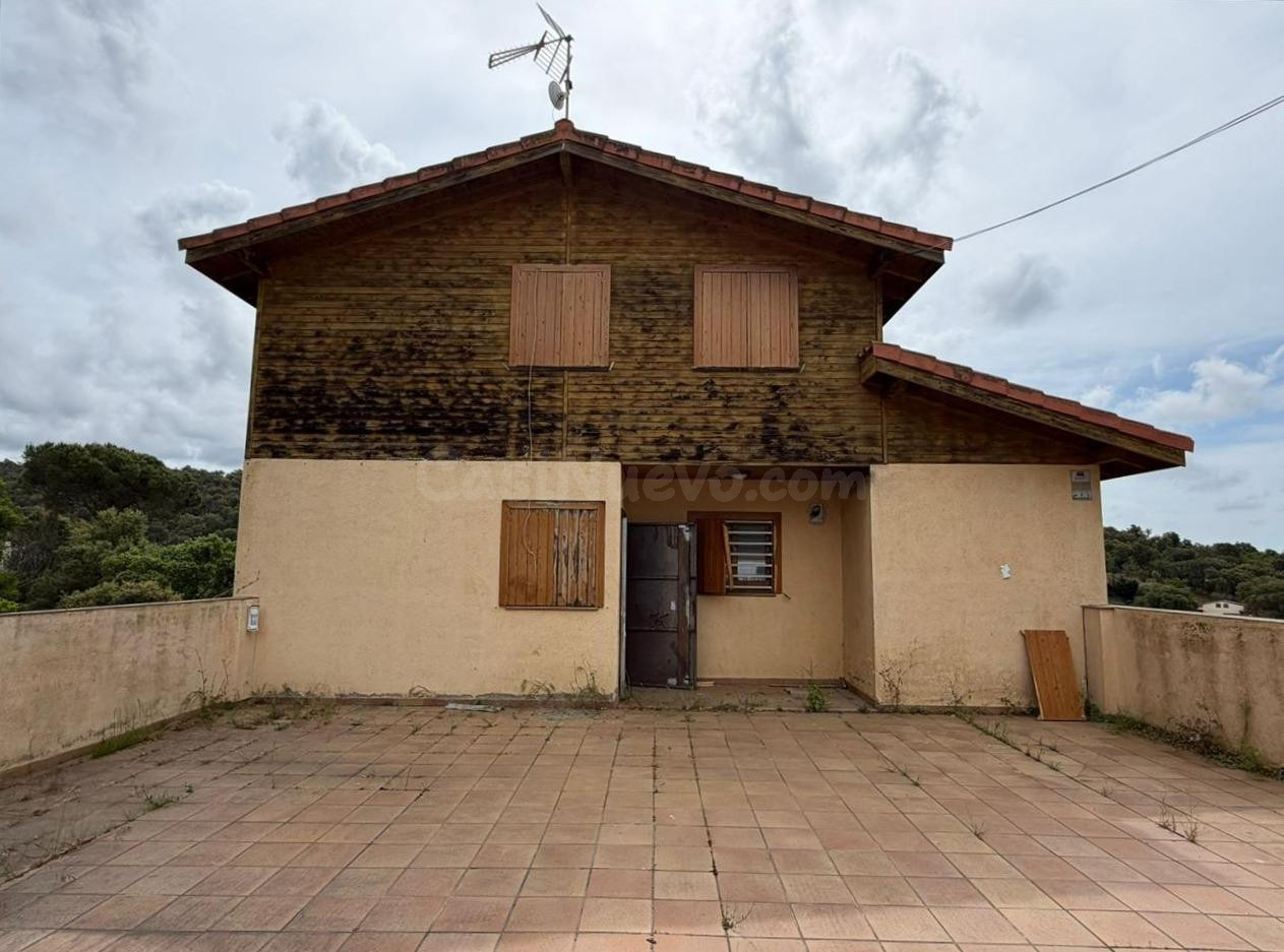 CASA 2 PLANTAS, 132 M2 ÚTILES, PARCELA 1.110M2, CARRER TOSSA - foto 2