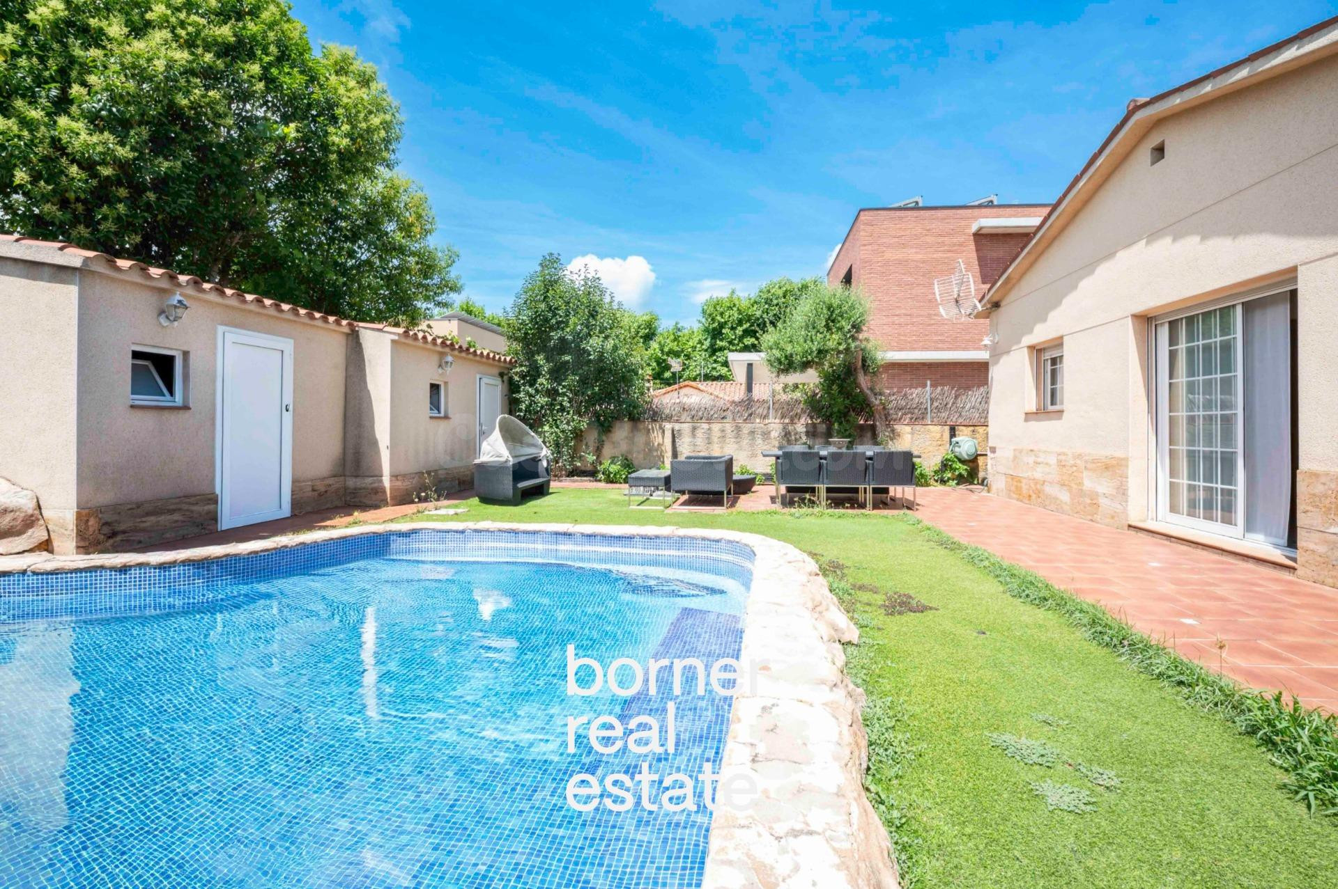 Casa unifamiliar con encanto y jardín privado en entorno pri - foto 5
