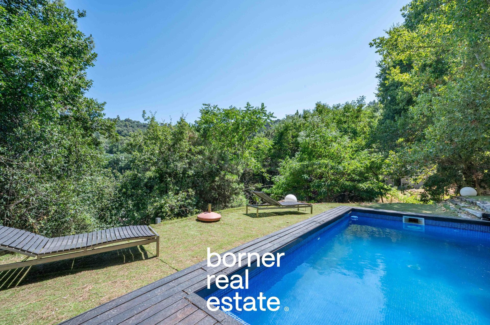 Casa independiente de 457m2, 5 hab. + 5 baños y piscina en plena naturaleza