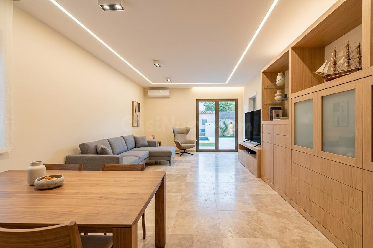 Casa o chalet independiente en venta en Calle de Bascònia - foto 3