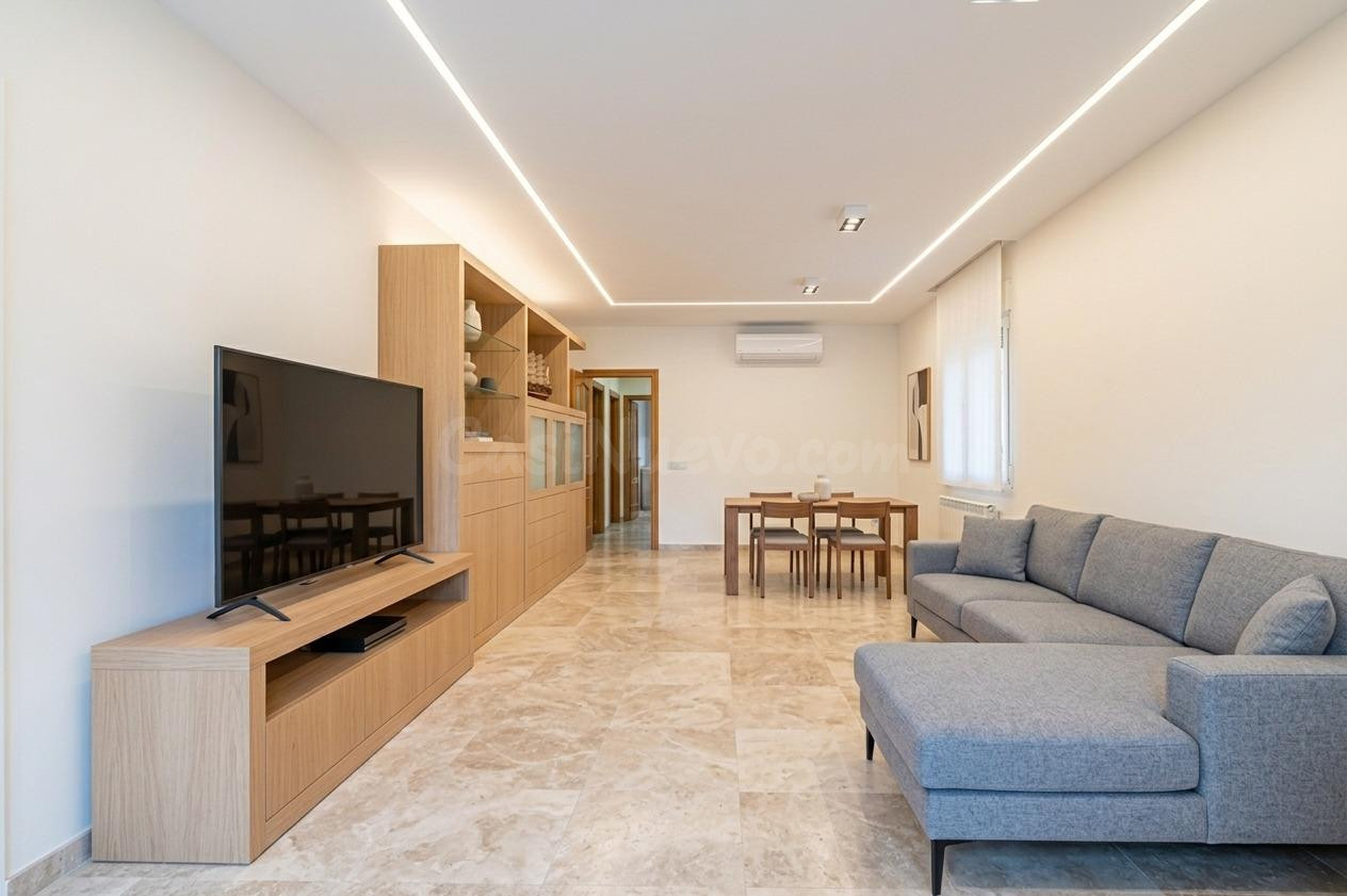 Casa o chalet independiente en venta en Calle de Bascònia - foto 4