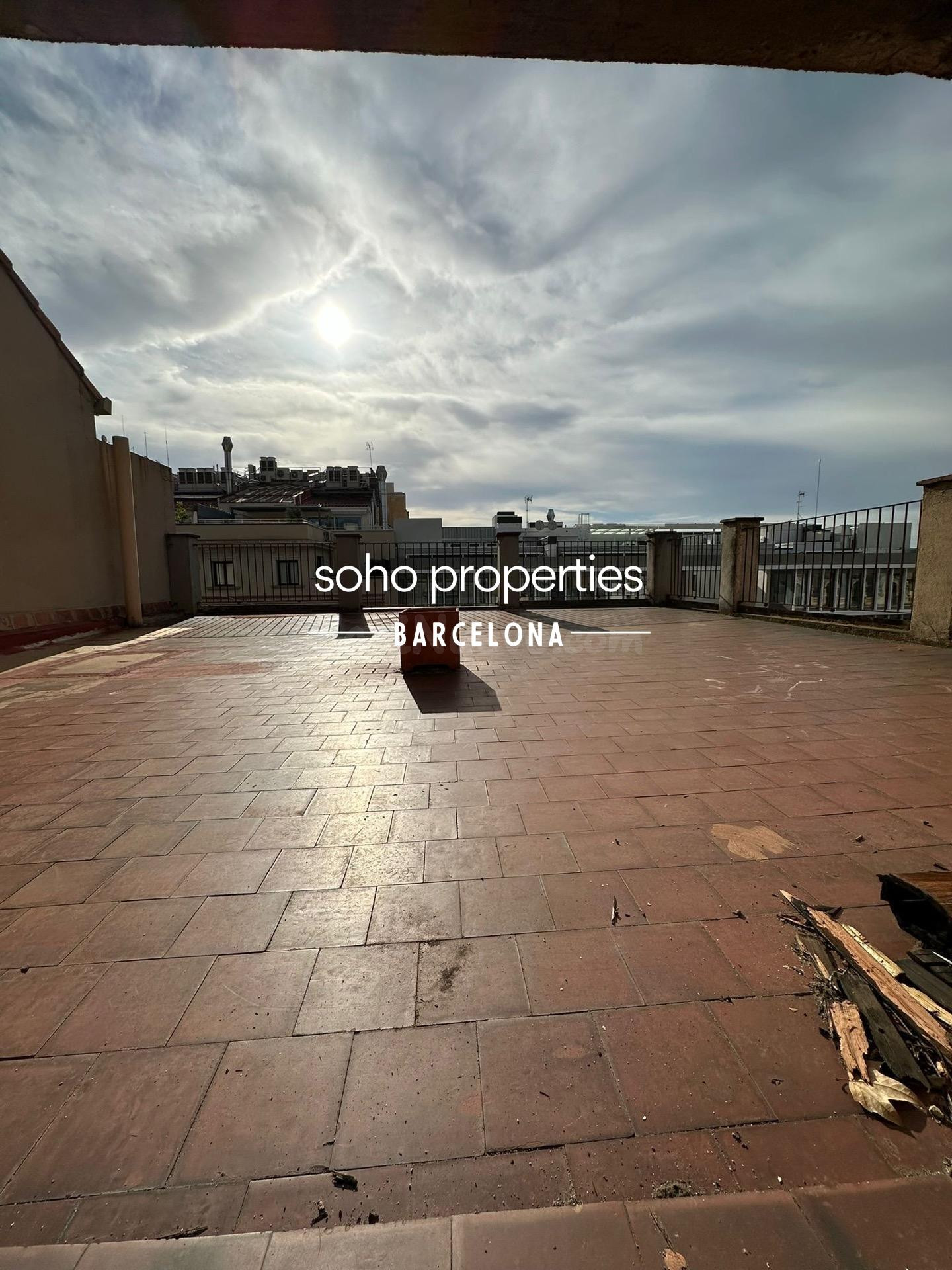 Ático Dúplex en Finca Regia para Reformar con Gran Terraza e - foto 2
