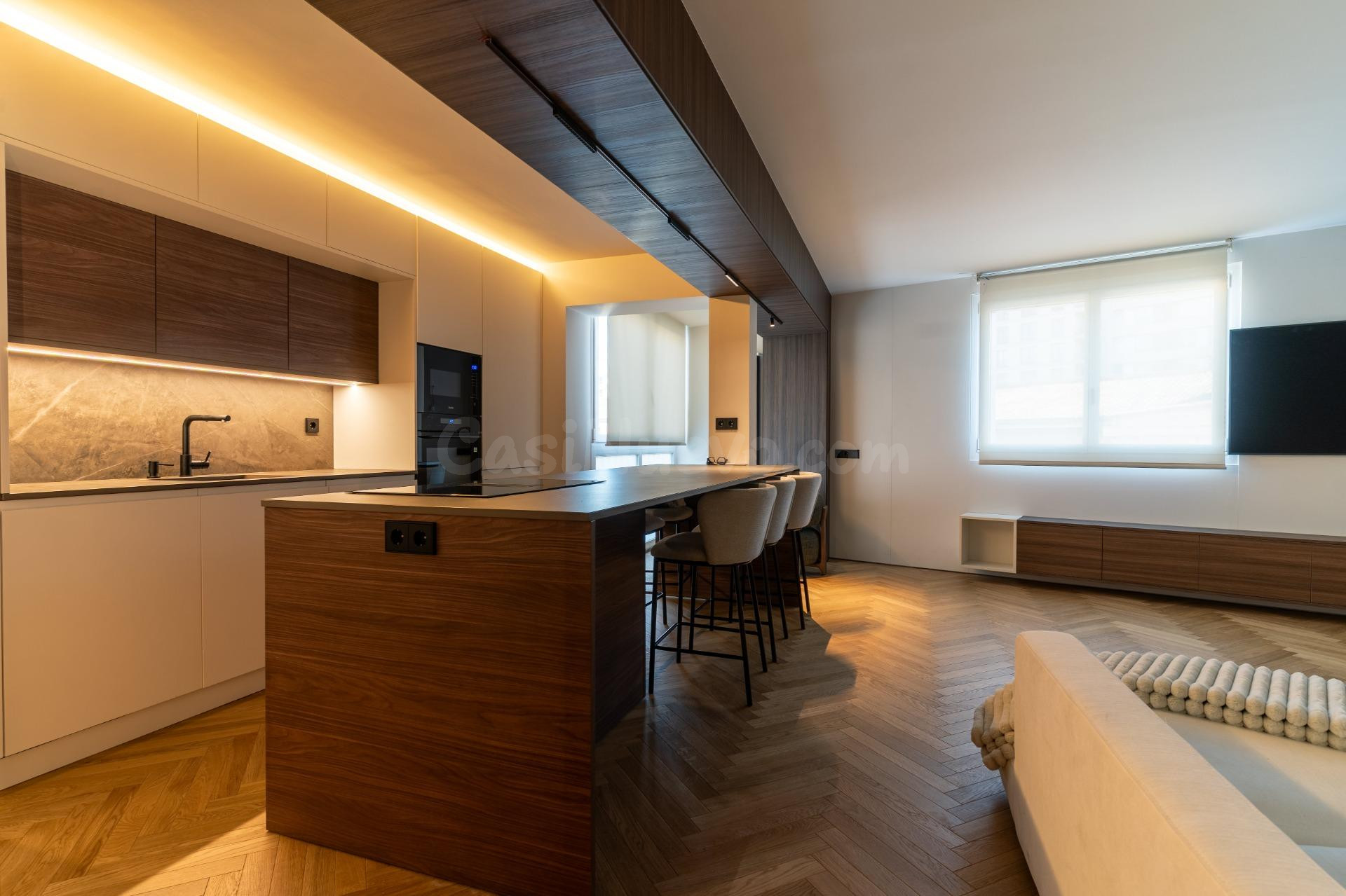 Exclusivo Piso de Lujo en el Corazón de Zaragoza