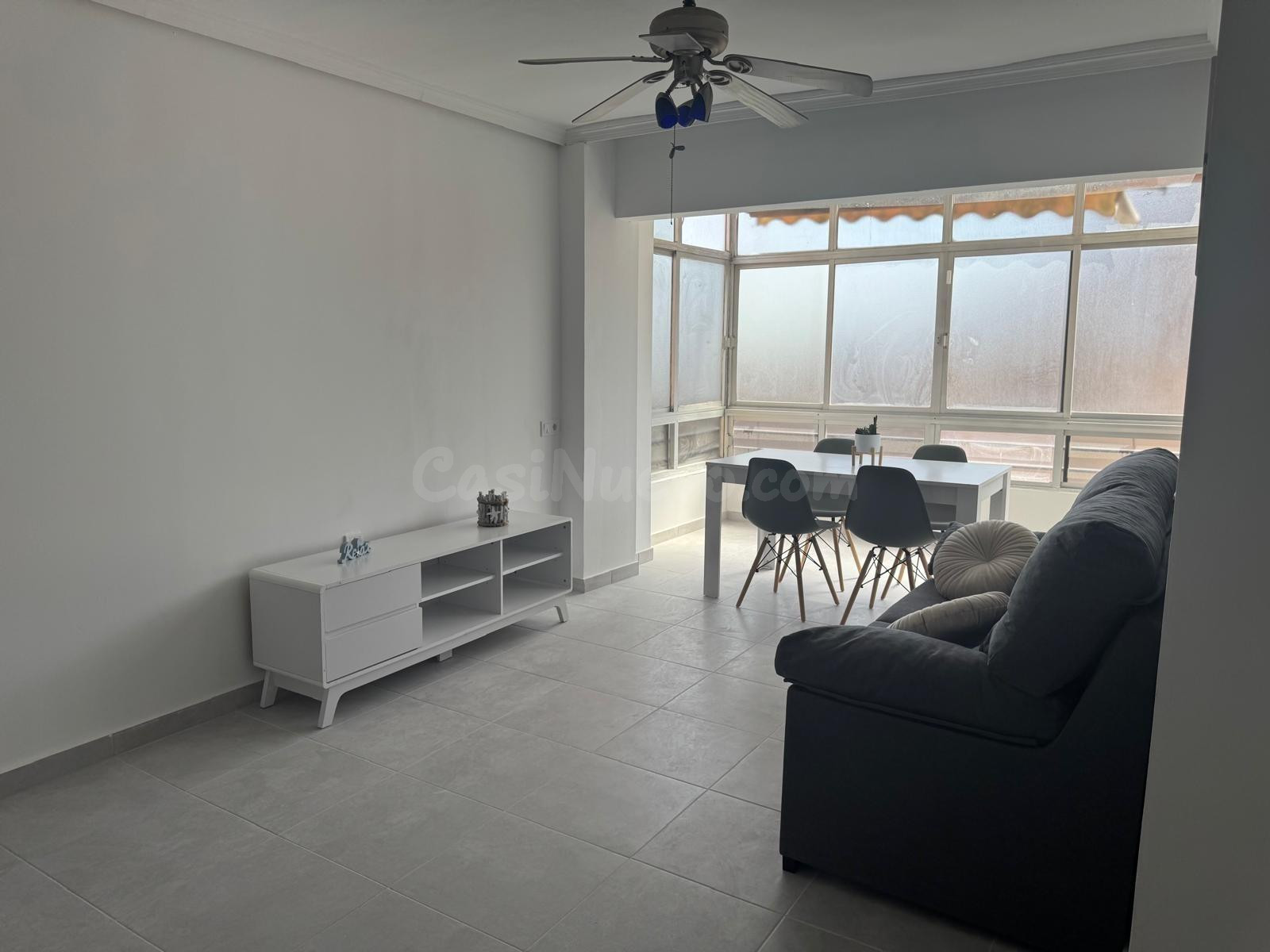 PISO EN VENTA DE 4 DORMITORIOS Y 2 BAÑOS