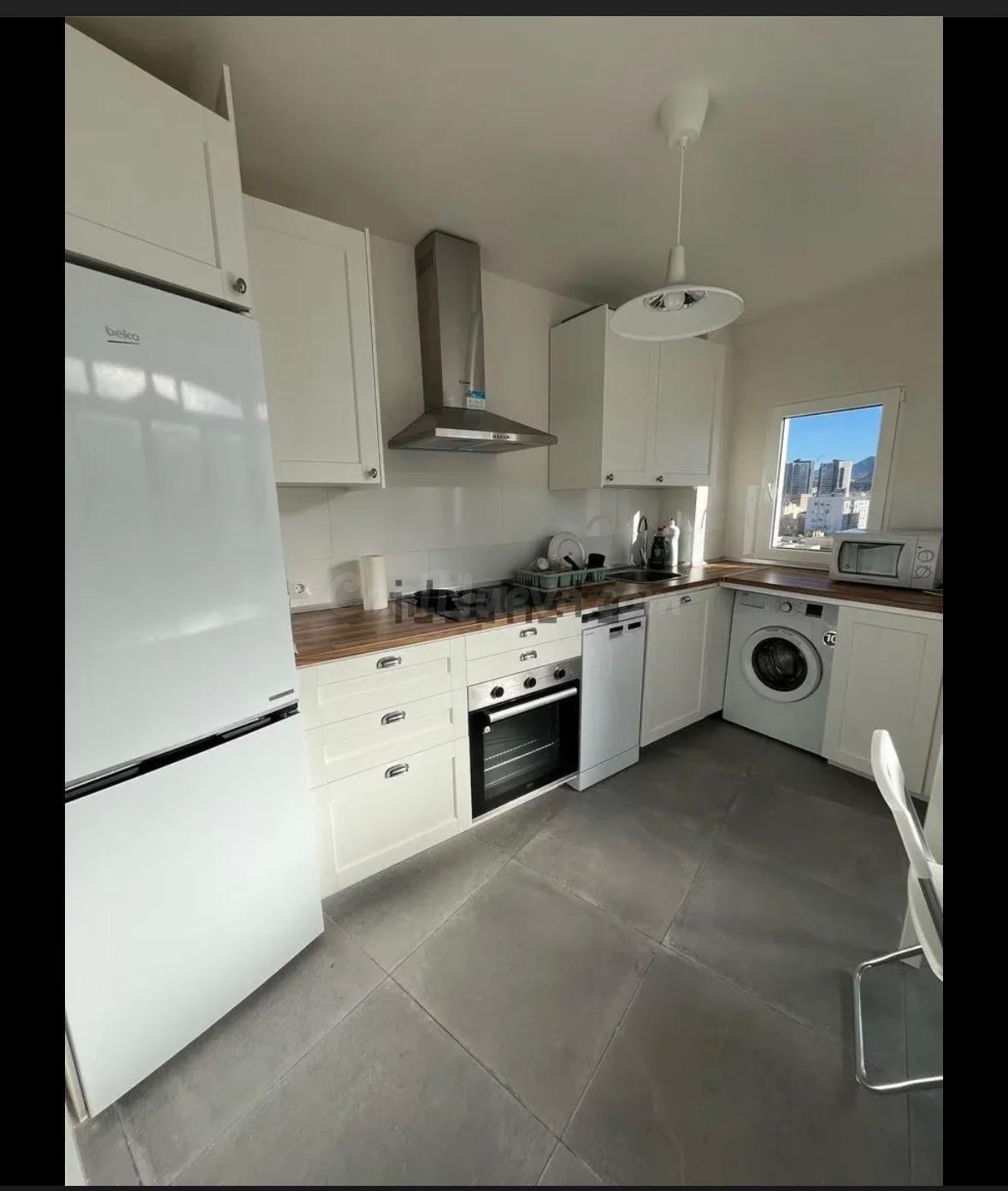 ✨¡HABITACIÓN DISPONIBLE EN MÁLAGA – ENTRADA OCTUBRE! ✨