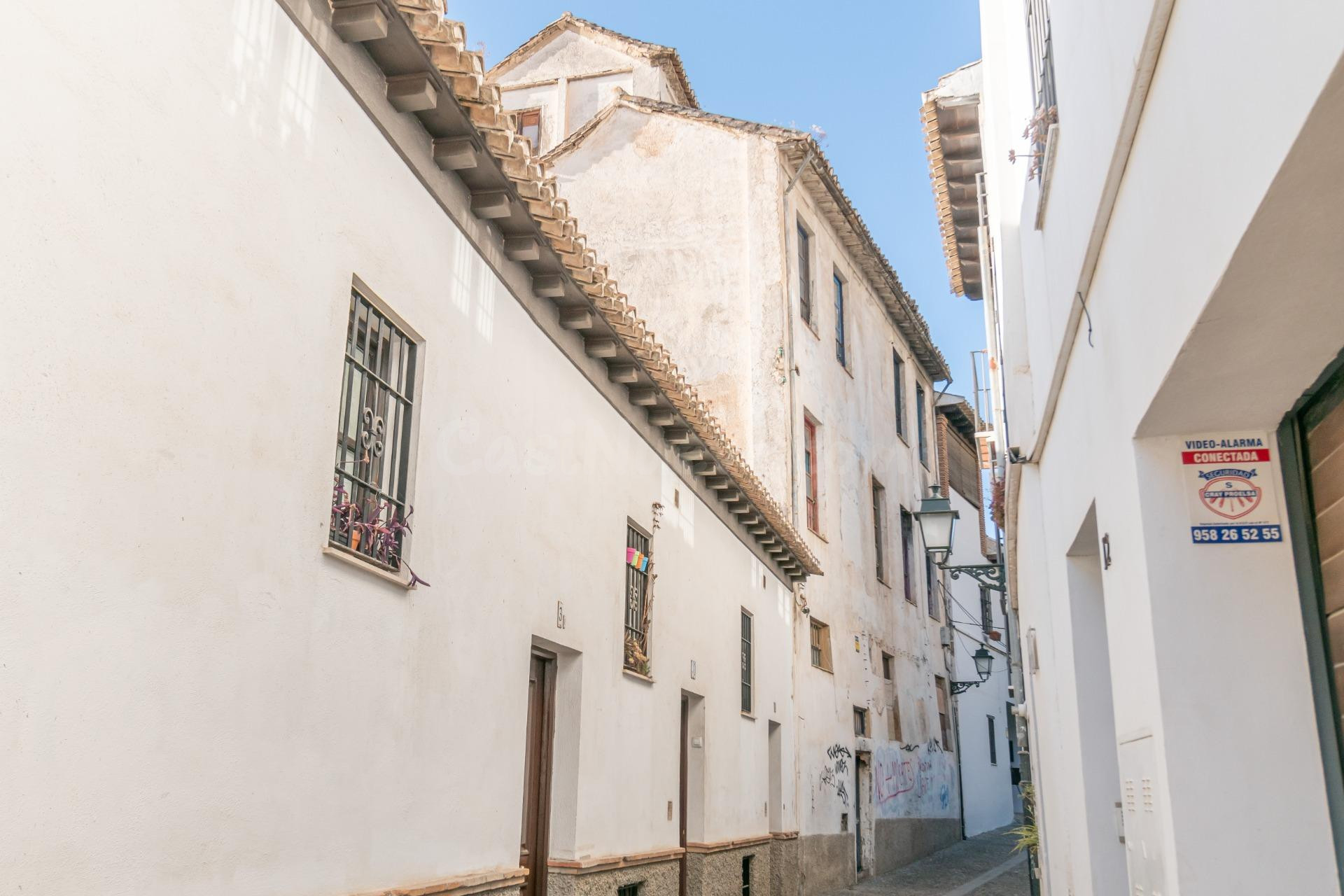 EDIFICIO EN EL ALBAICIN