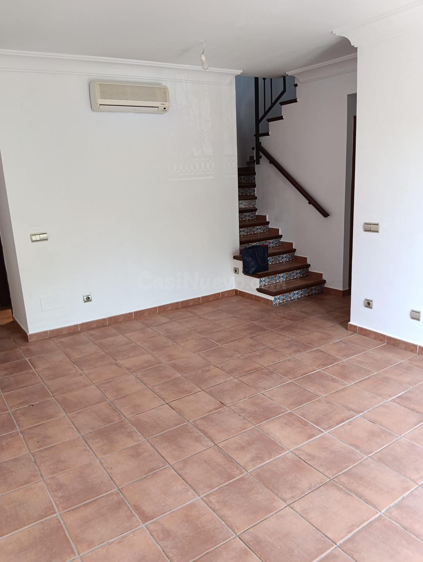 AMPLITUD, LUZ Y VISTAS ESPECTACULARES EN SAN PEDRO DE ALCÁNTARA   450.000 € | 125 m2 aprox. | 5 dormitorios | 2 baños | 2 amplias plazas de garaje