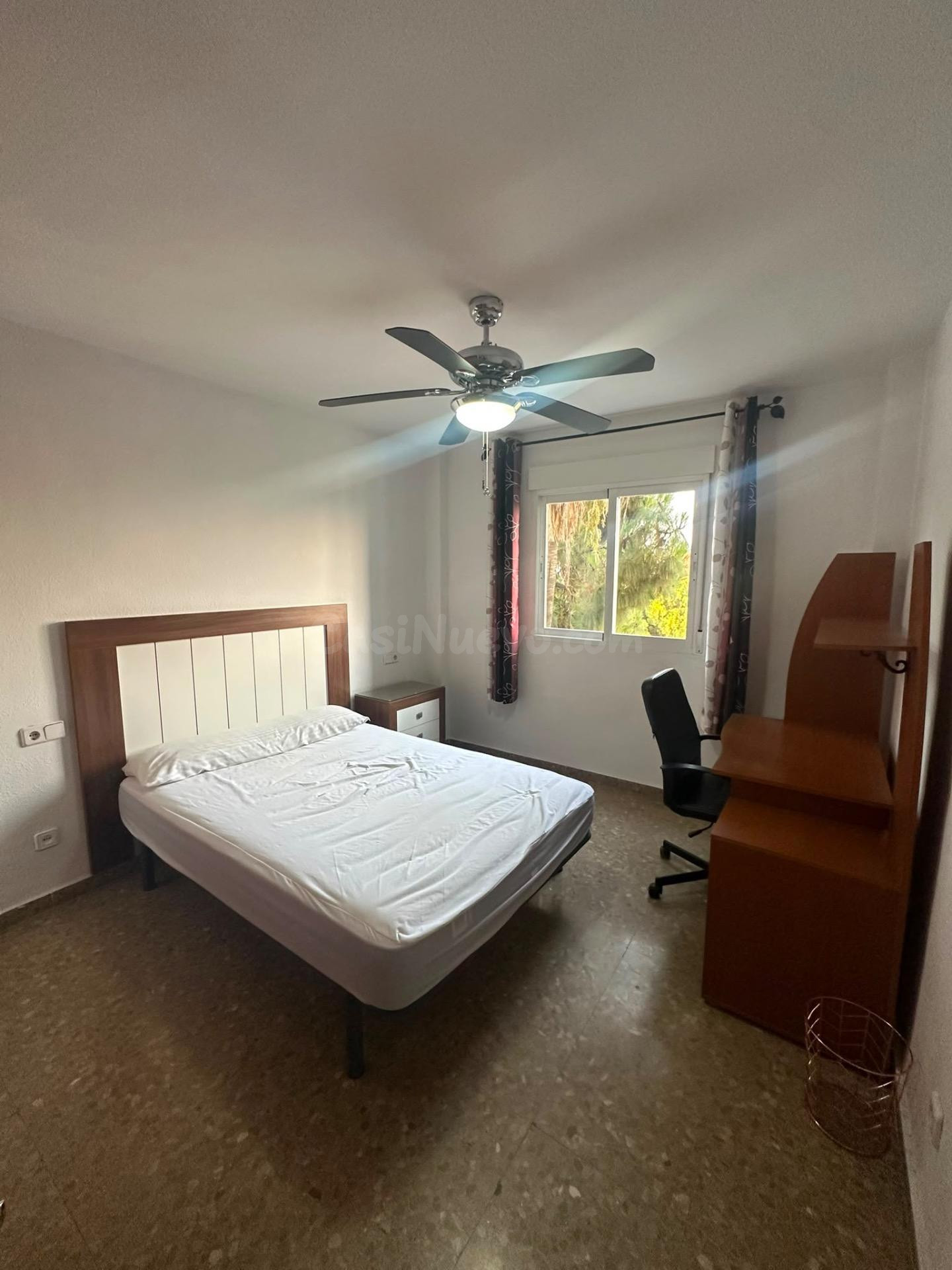📅 DISPONIBLE DESDE EL 30 DE SEPTIEMBRE  🏡 HABITACIÓN INDIVIDUAL EN ALQUILER EN TEATINOS – 500 €/MES  📍 Calle Esquilo, 1 – Málaga (Teatinos)
