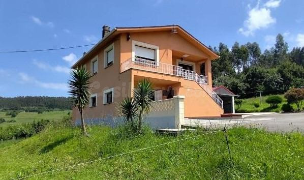 Magnifica casa independiente a 3 km de la playa y del aeropuerto