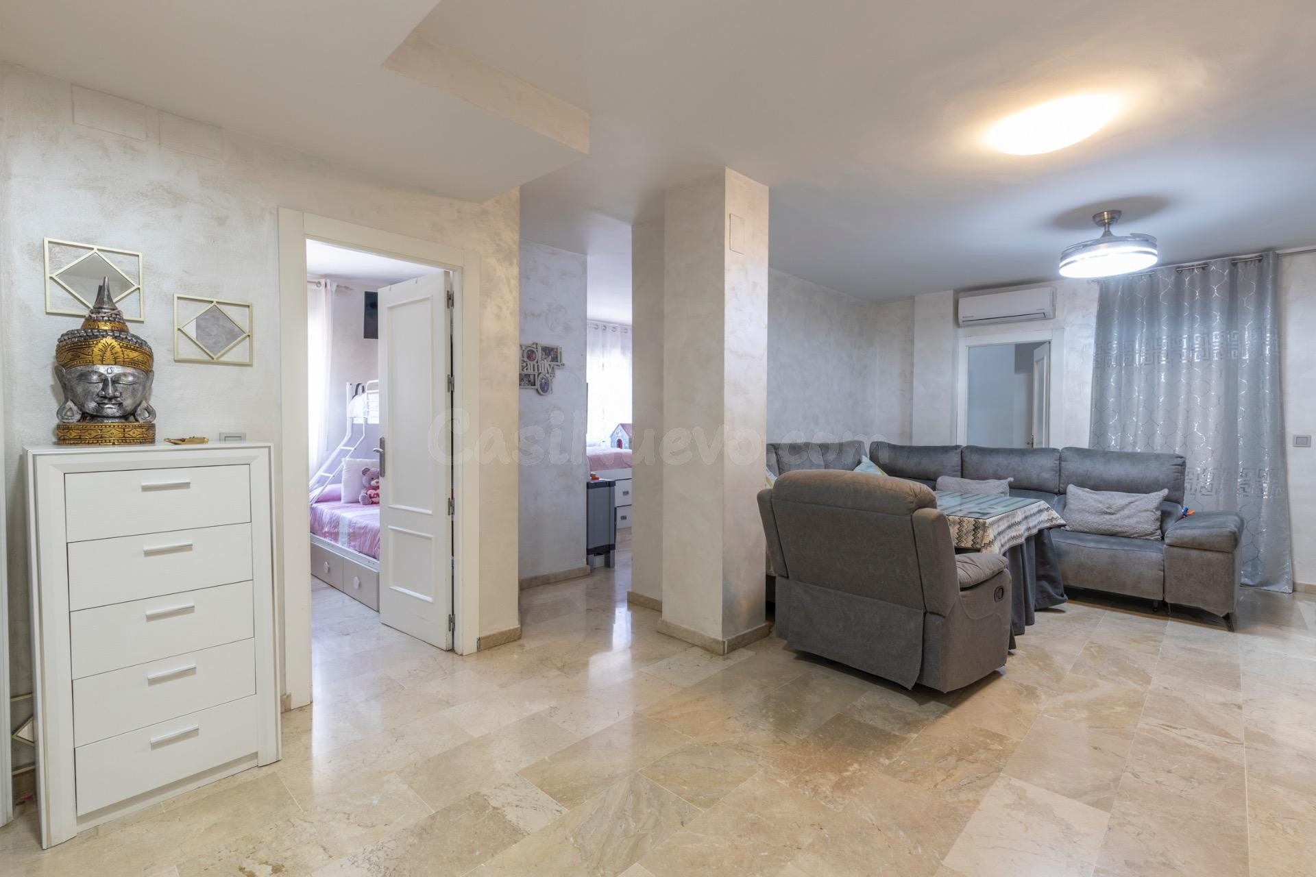 FANTÁSTICO PISO EN VENTA EN CIJUELA CON PATIO, GARAJE Y TRAS - foto 5